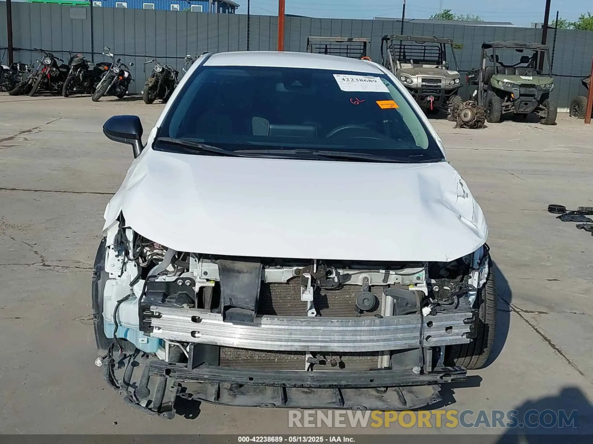 13 Photograph of a damaged car 5YFEPMAE8MP150338 TOYOTA COROLLA 2021