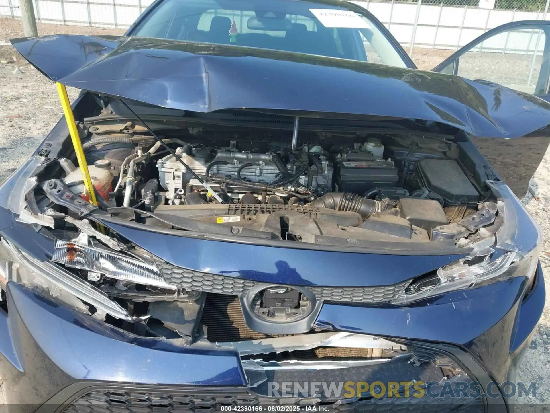 10 Photograph of a damaged car 5YFEPMAE8MP159427 TOYOTA COROLLA 2021