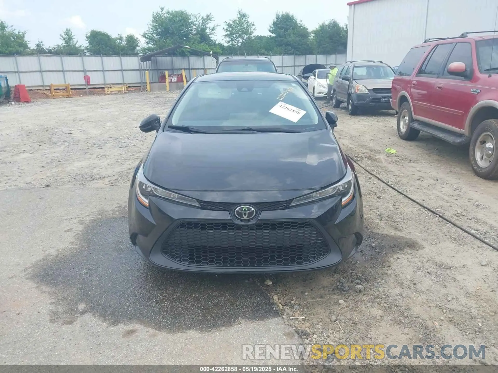 11 Photograph of a damaged car 5YFEPMAE8MP162103 TOYOTA COROLLA 2021
