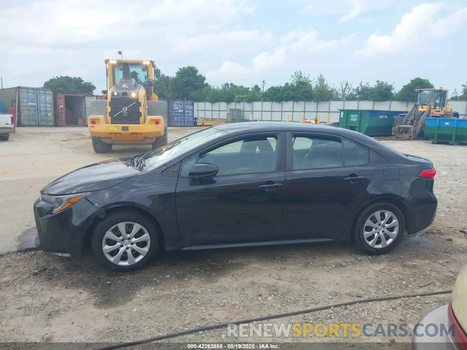 13 Photograph of a damaged car 5YFEPMAE8MP162103 TOYOTA COROLLA 2021