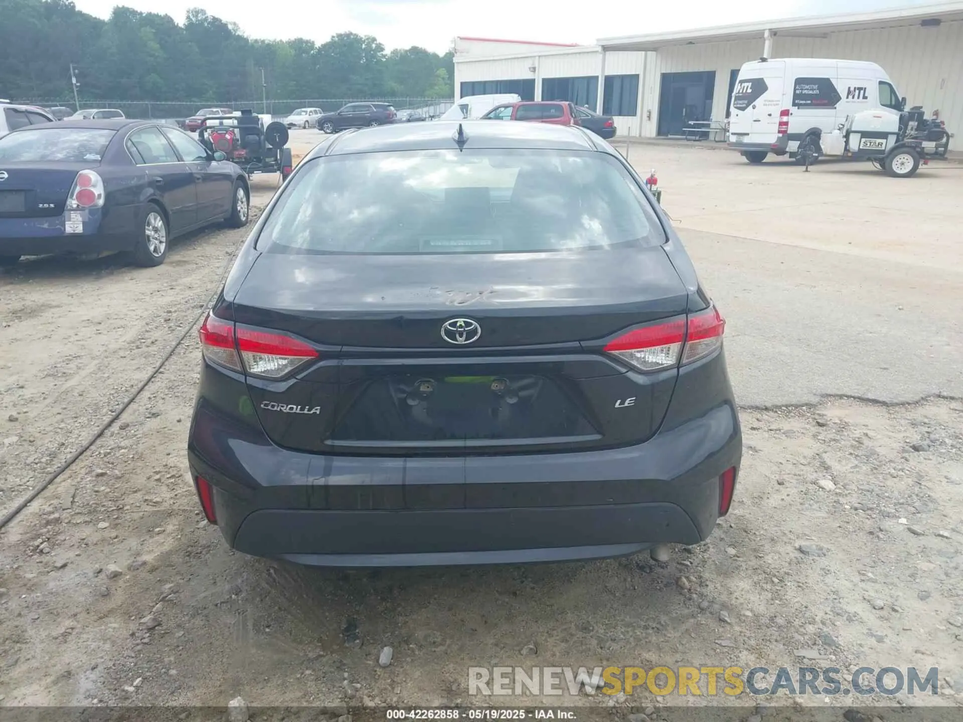 15 Photograph of a damaged car 5YFEPMAE8MP162103 TOYOTA COROLLA 2021
