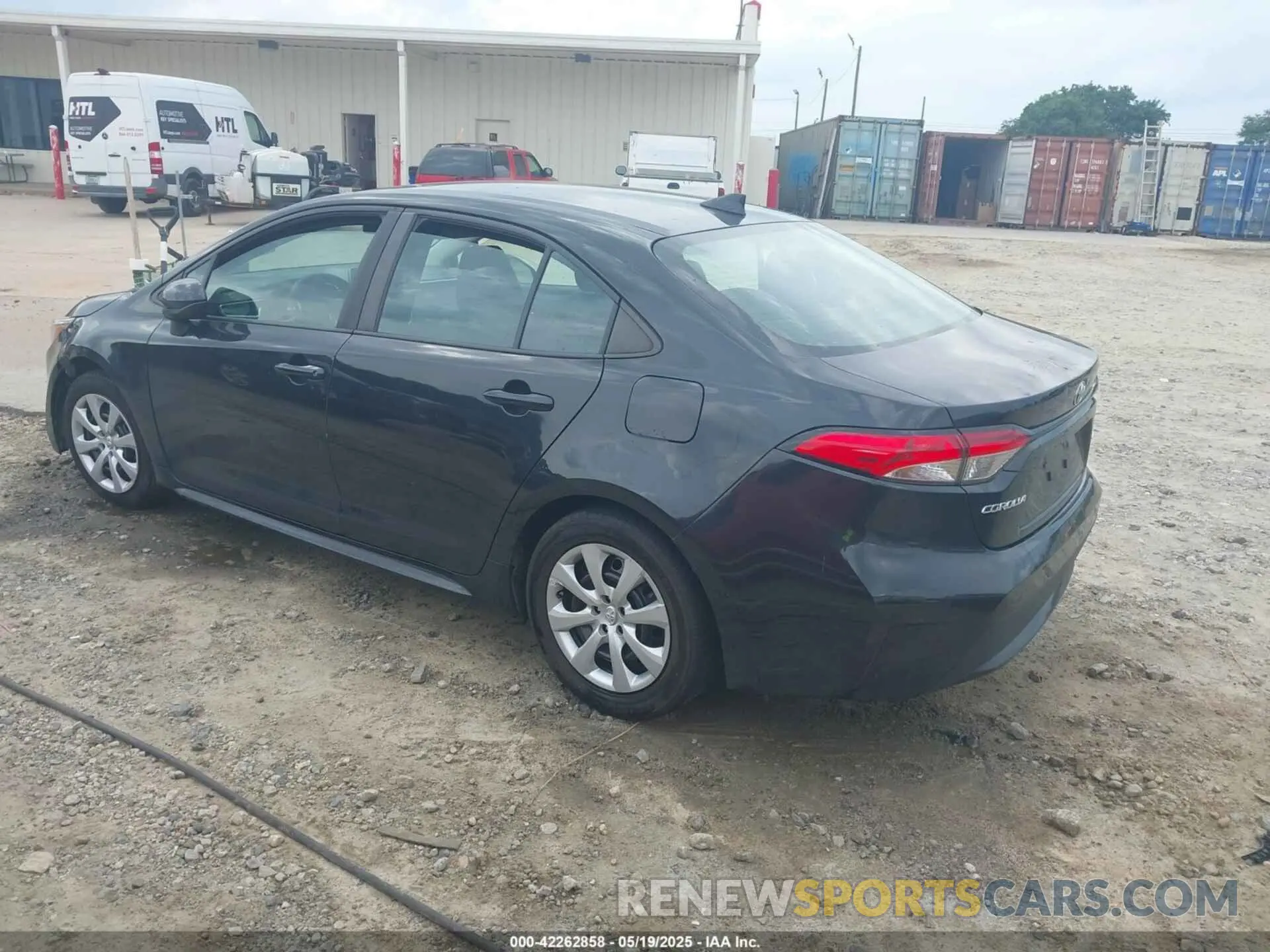 3 Photograph of a damaged car 5YFEPMAE8MP162103 TOYOTA COROLLA 2021