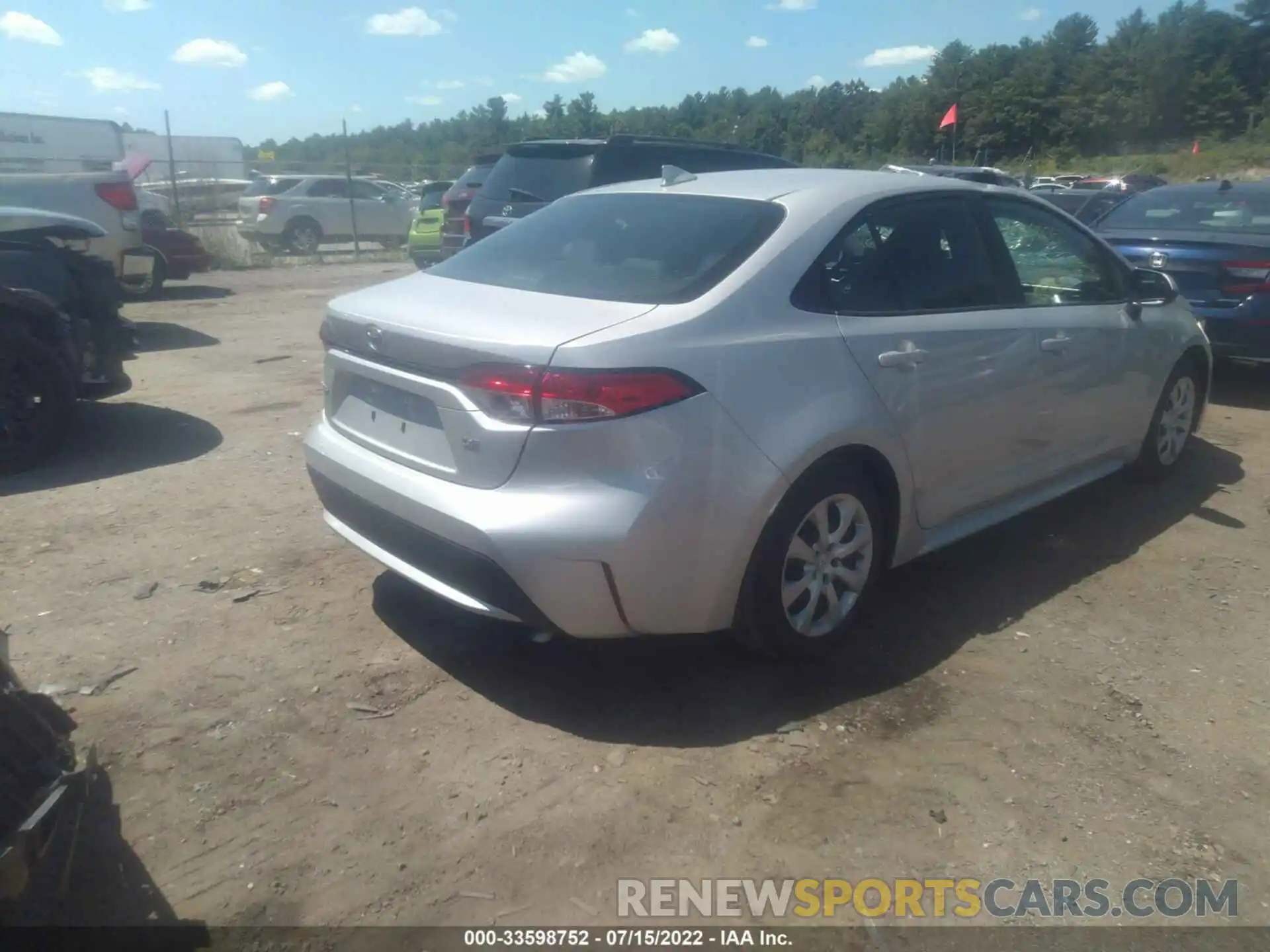 4 Photograph of a damaged car 5YFEPMAE8MP170069 TOYOTA COROLLA 2021