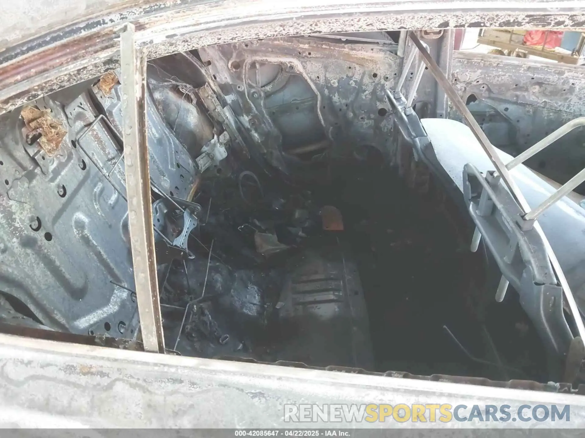 8 Photograph of a damaged car 5YFEPMAE8MP172579 TOYOTA COROLLA 2021