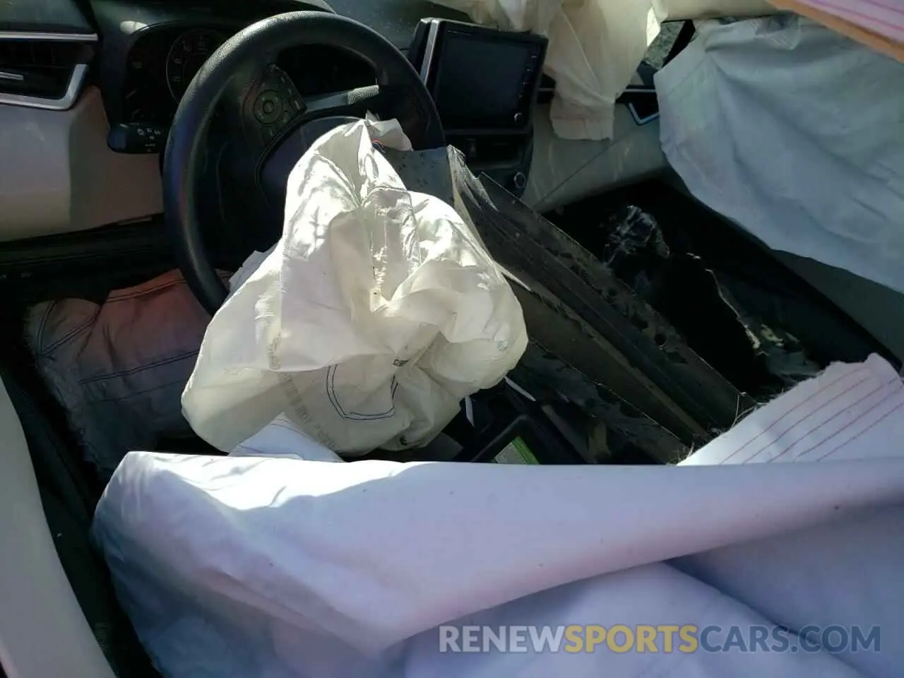 8 Photograph of a damaged car 5YFEPMAE8MP173411 TOYOTA COROLLA 2021