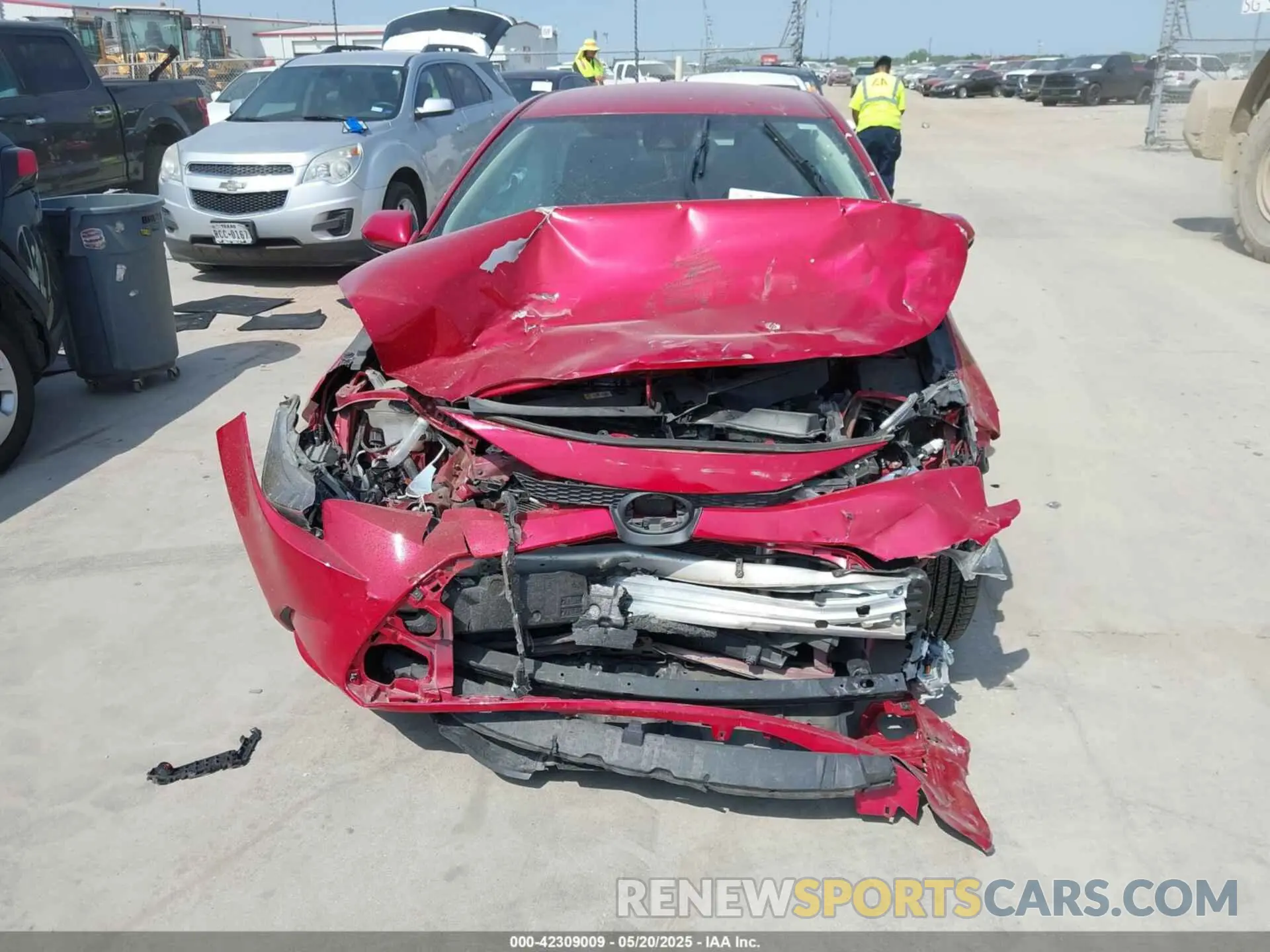 12 Photograph of a damaged car 5YFEPMAE8MP175305 TOYOTA COROLLA 2021