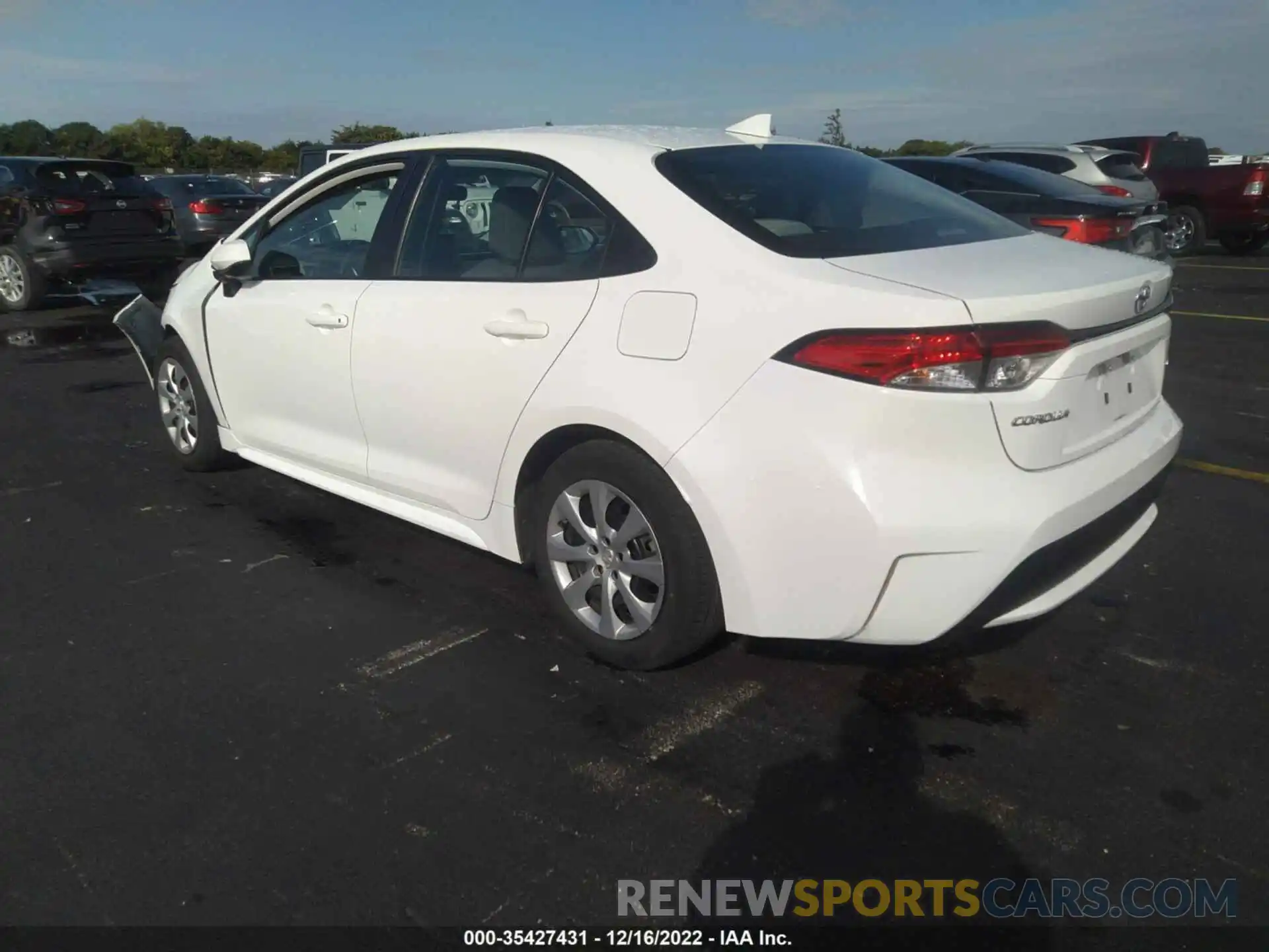 3 Photograph of a damaged car 5YFEPMAE8MP188006 TOYOTA COROLLA 2021