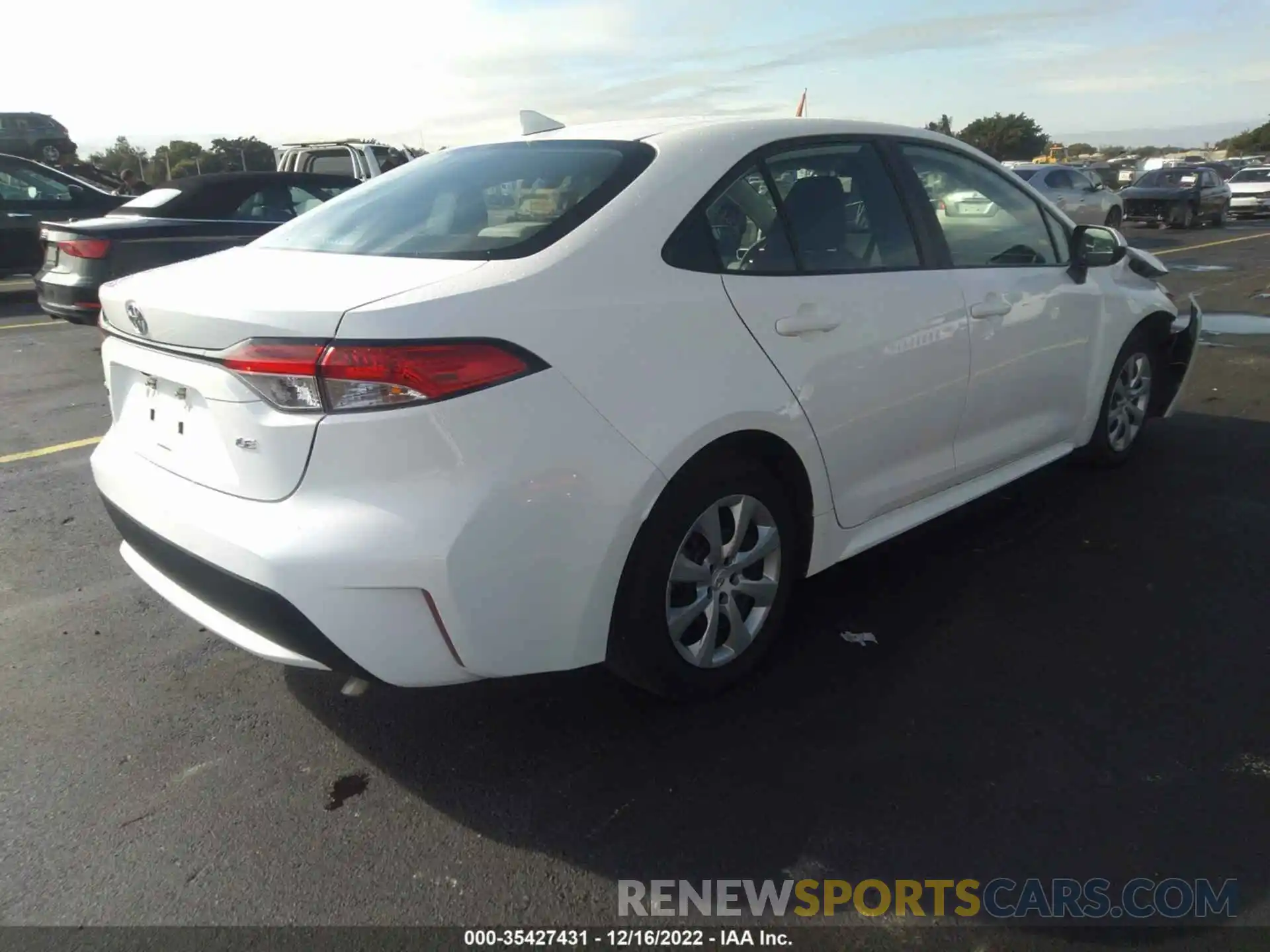 4 Photograph of a damaged car 5YFEPMAE8MP188006 TOYOTA COROLLA 2021