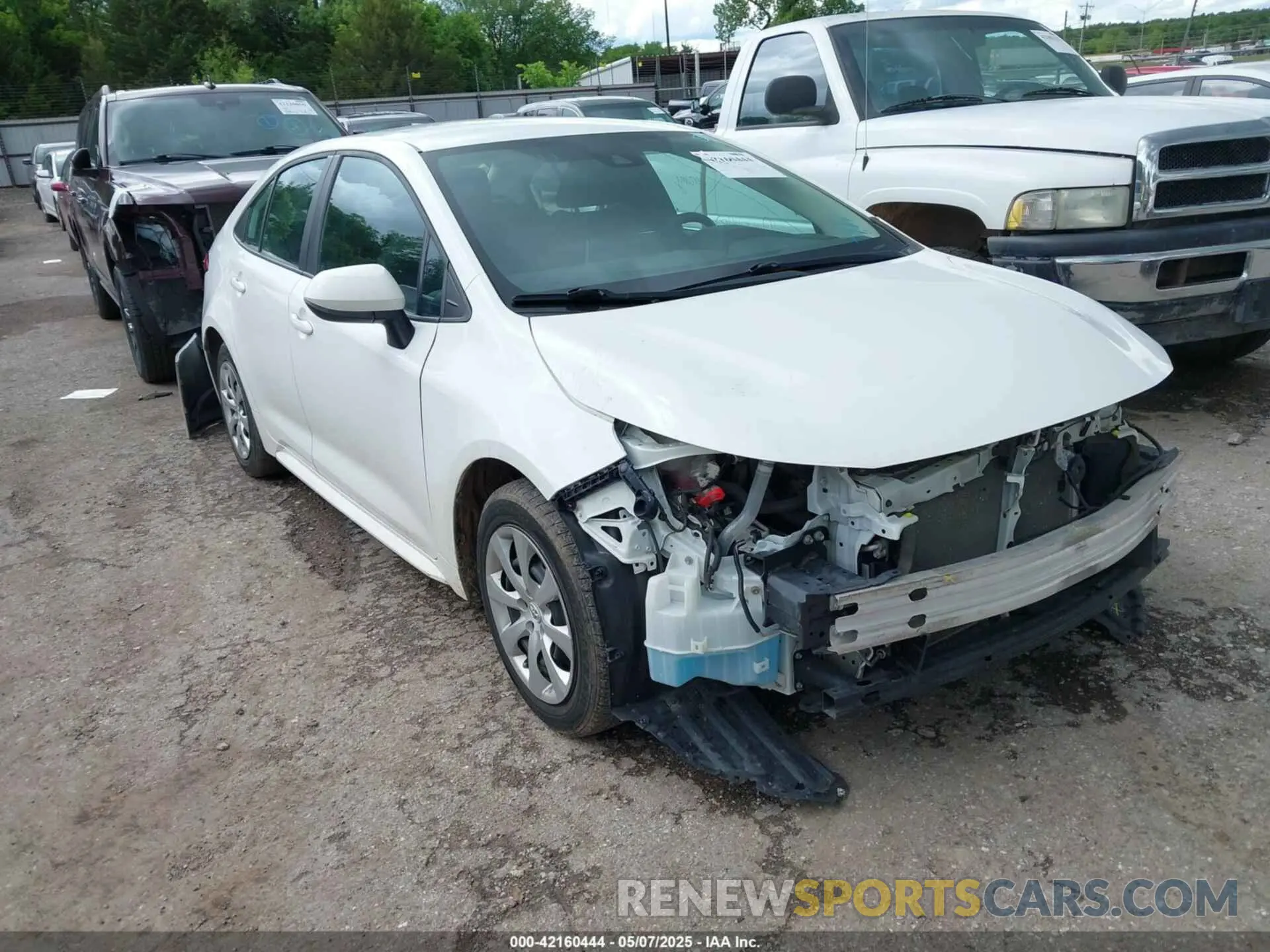 1 Photograph of a damaged car 5YFEPMAE8MP189530 TOYOTA COROLLA 2021