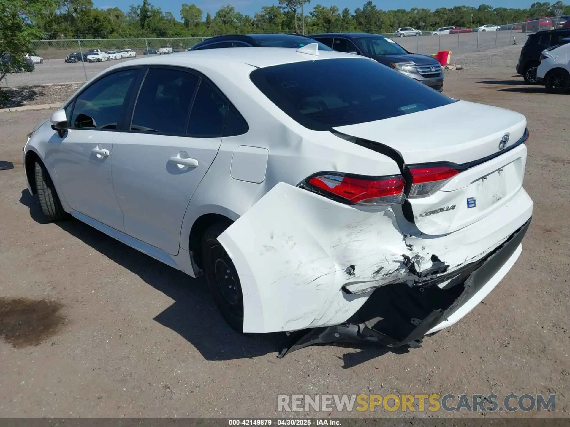 3 Photograph of a damaged car 5YFEPMAE8MP195523 TOYOTA COROLLA 2021