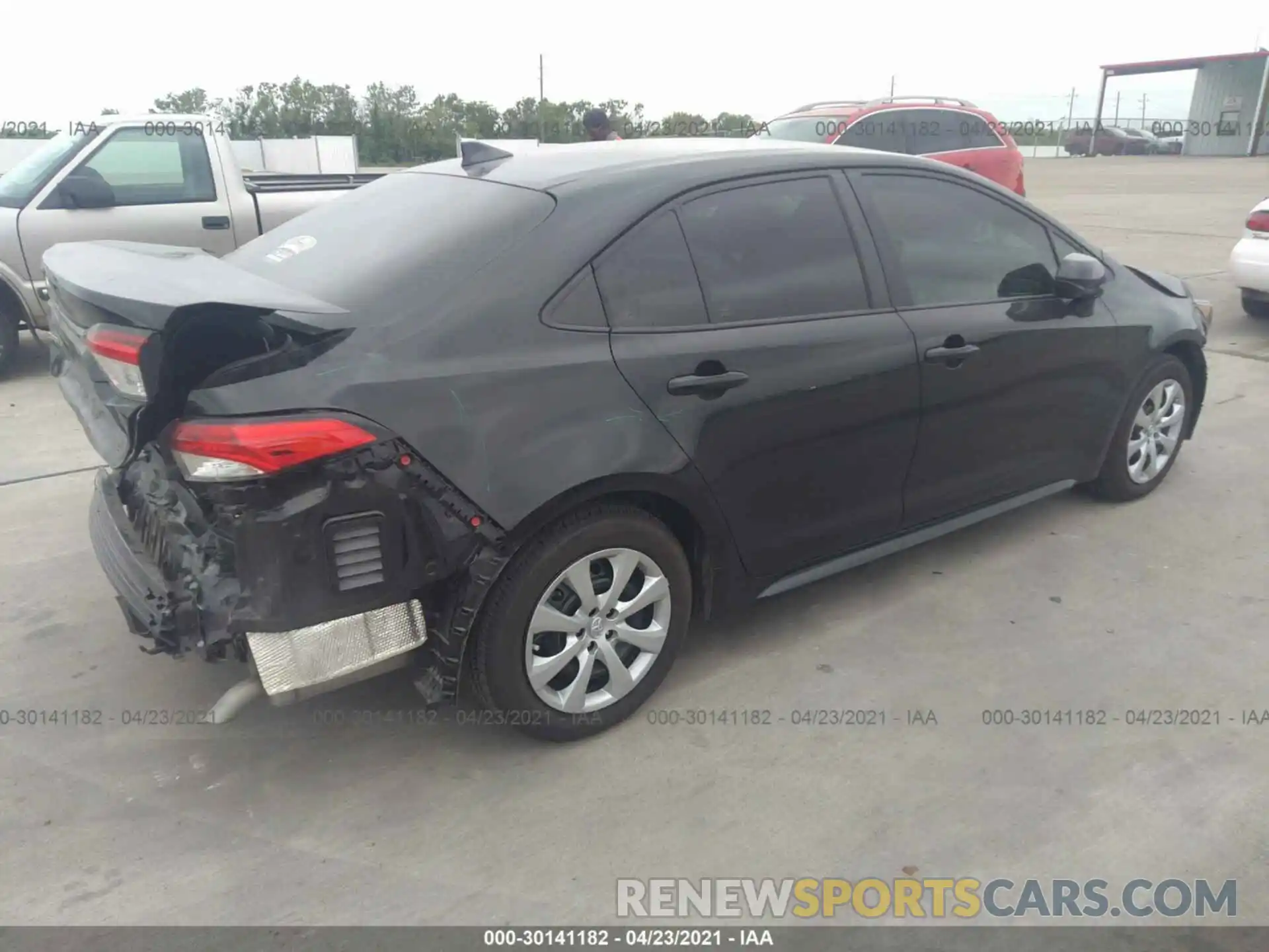 4 Photograph of a damaged car 5YFEPMAE8MP202325 TOYOTA COROLLA 2021