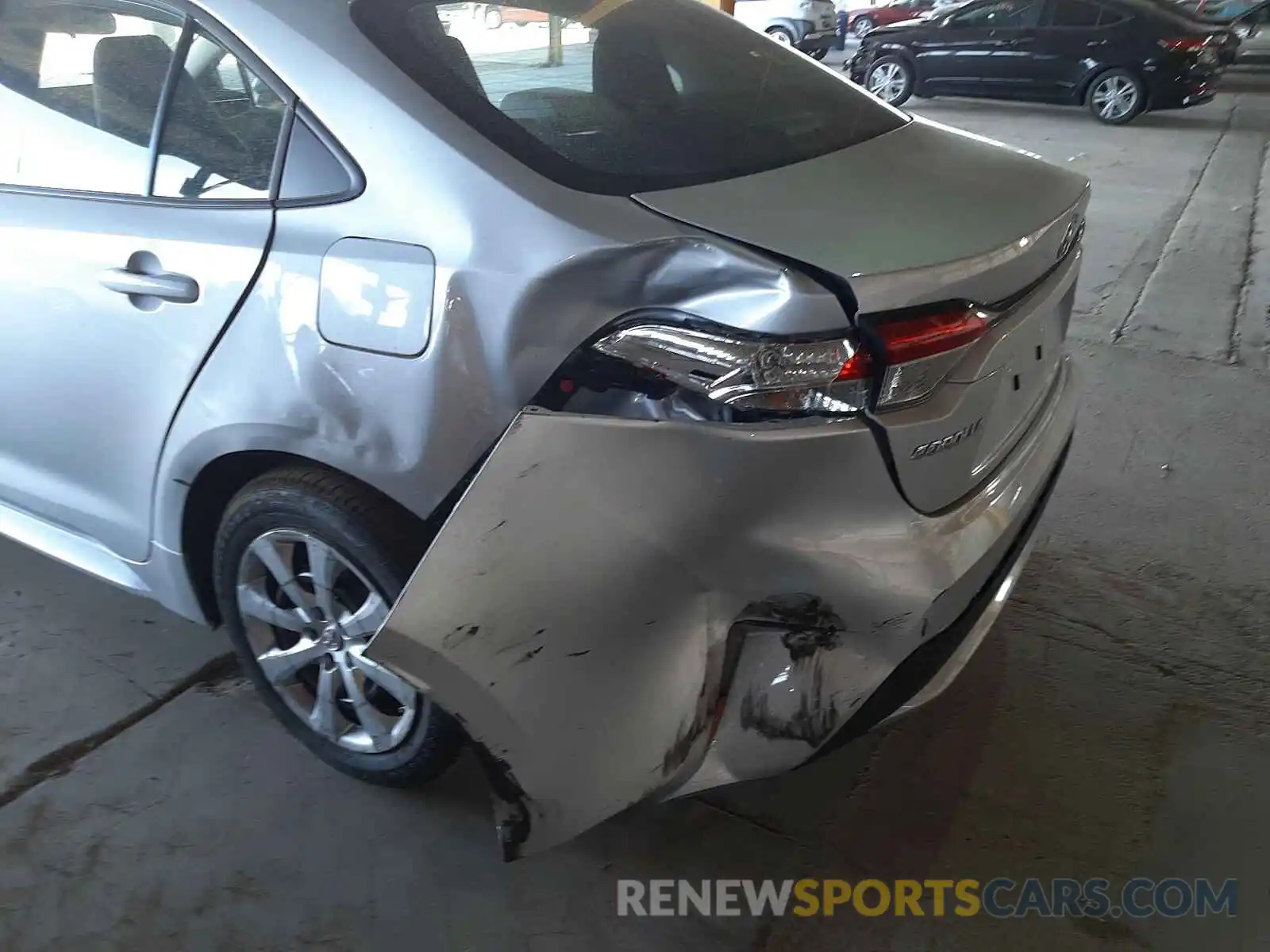 9 Photograph of a damaged car 5YFEPMAE8MP204513 TOYOTA COROLLA 2021