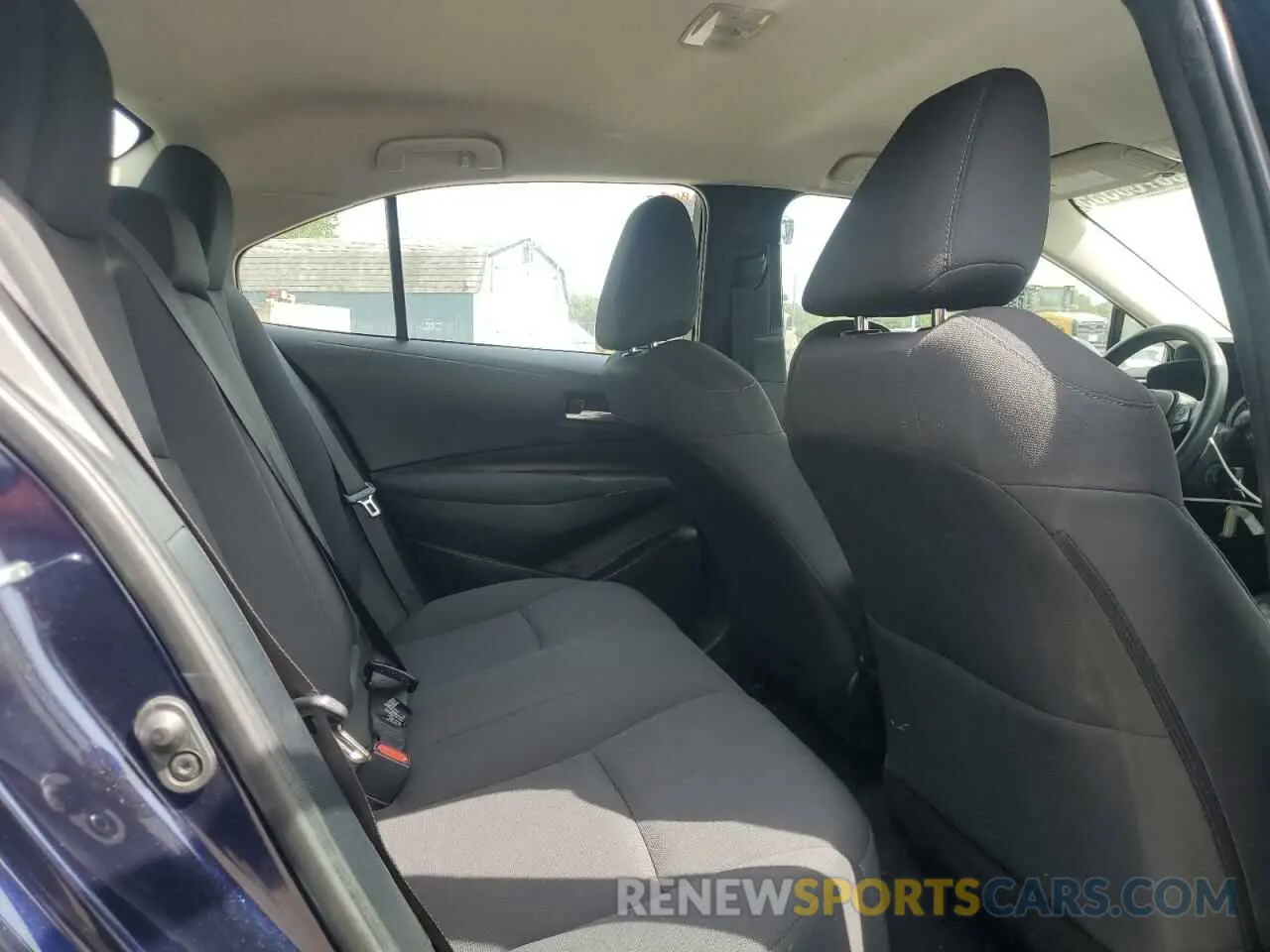 10 Photograph of a damaged car 5YFEPMAE8MP205029 TOYOTA COROLLA 2021