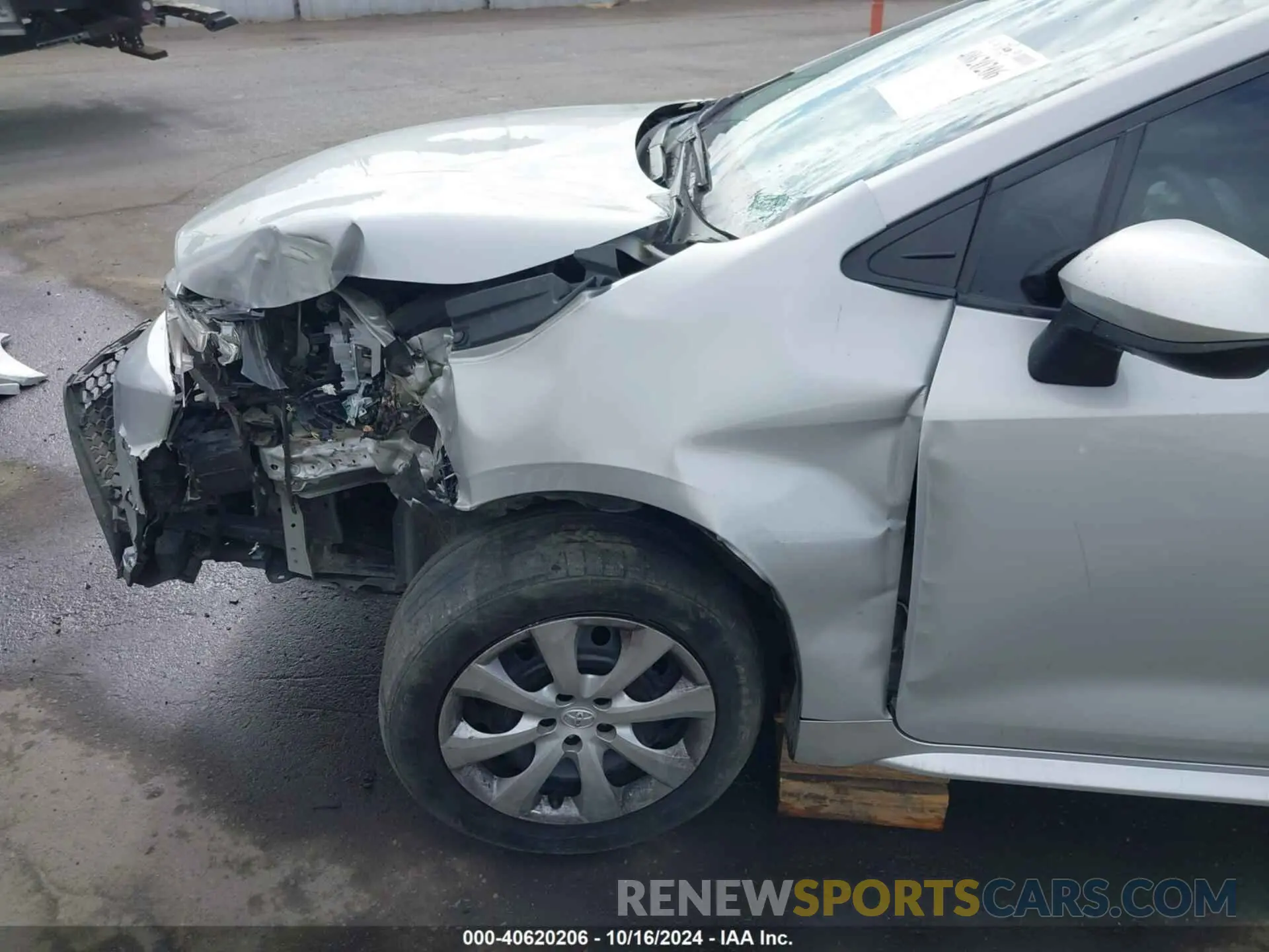 17 Photograph of a damaged car 5YFEPMAE8MP205645 TOYOTA COROLLA 2021