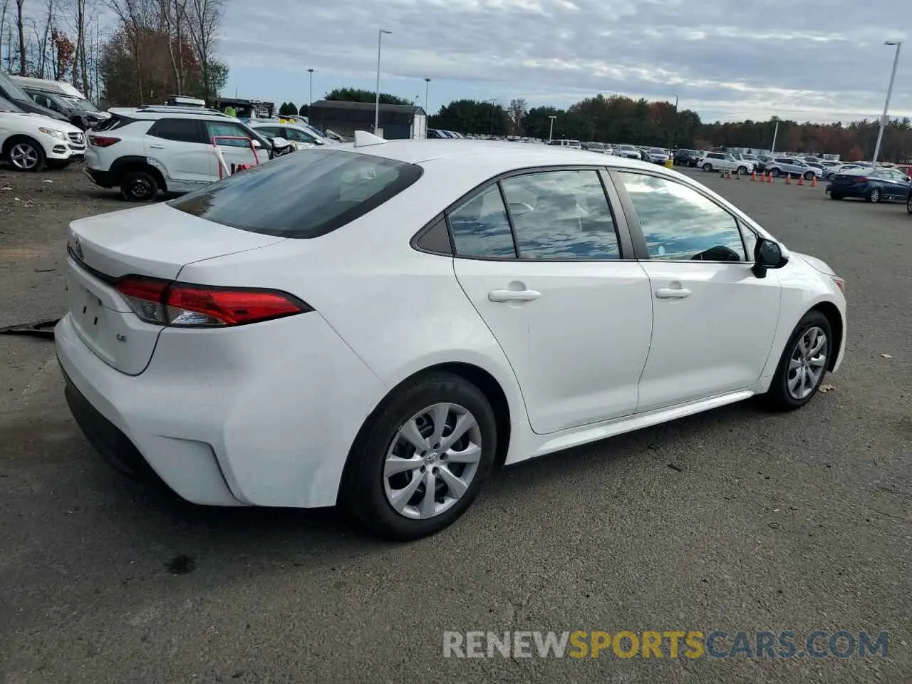 3 Photograph of a damaged car 5YFEPMAE8MP217830 TOYOTA COROLLA 2021