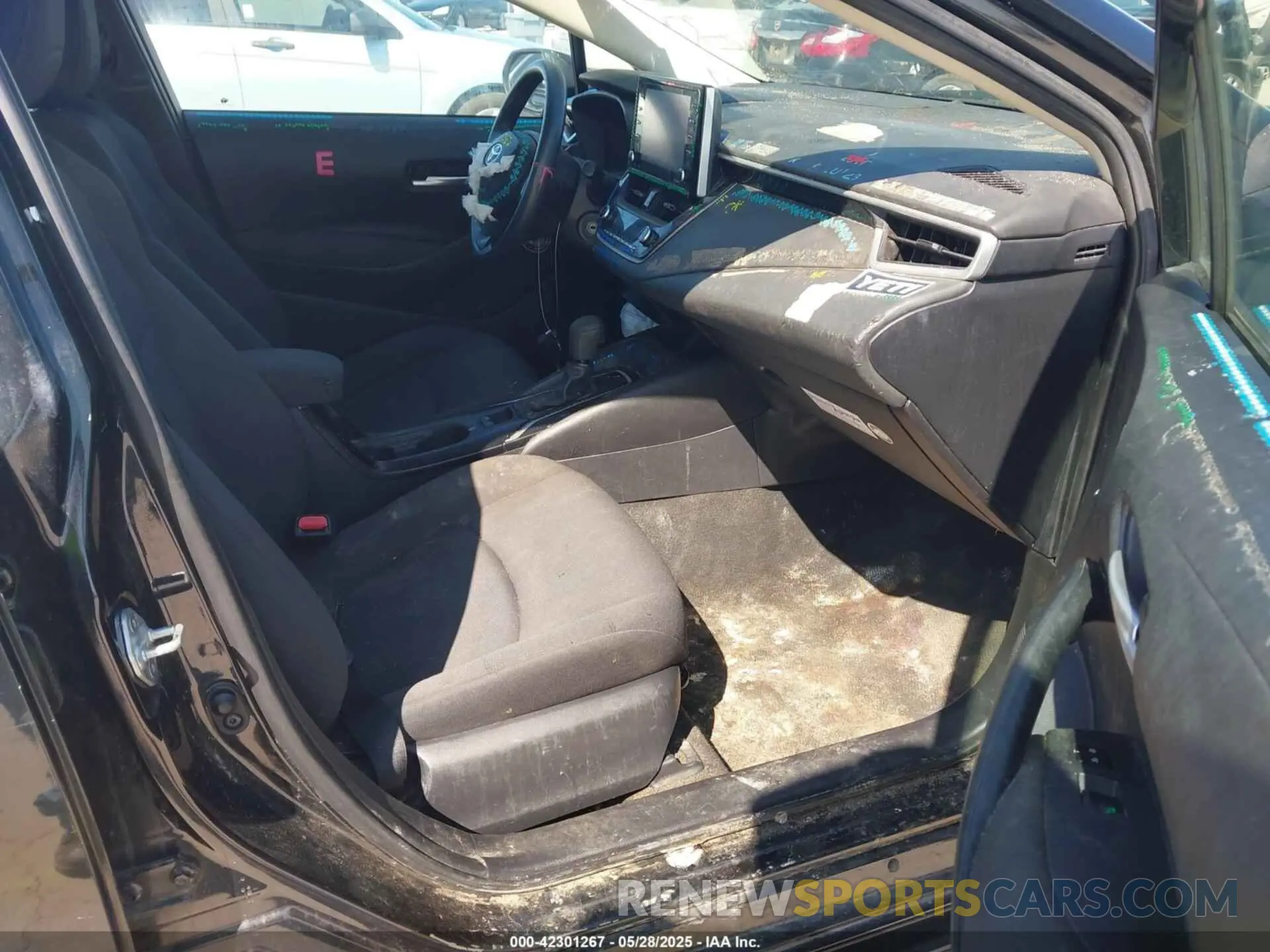 5 Photograph of a damaged car 5YFEPMAE8MP223191 TOYOTA COROLLA 2021