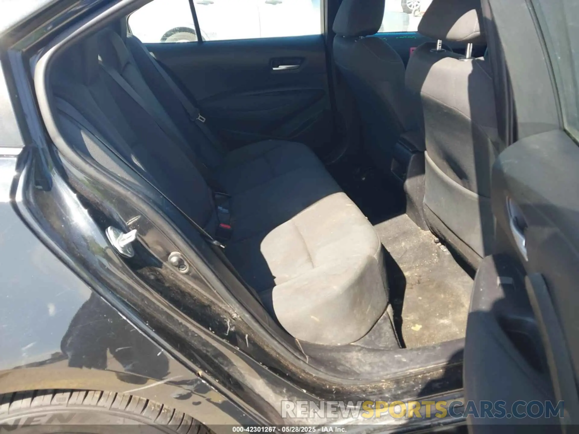 8 Photograph of a damaged car 5YFEPMAE8MP223191 TOYOTA COROLLA 2021