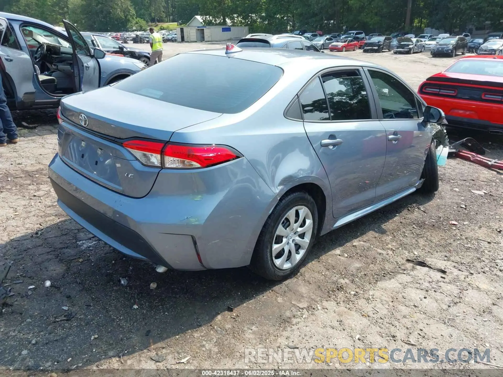 4 Photograph of a damaged car 5YFEPMAE8MP225491 TOYOTA COROLLA 2021