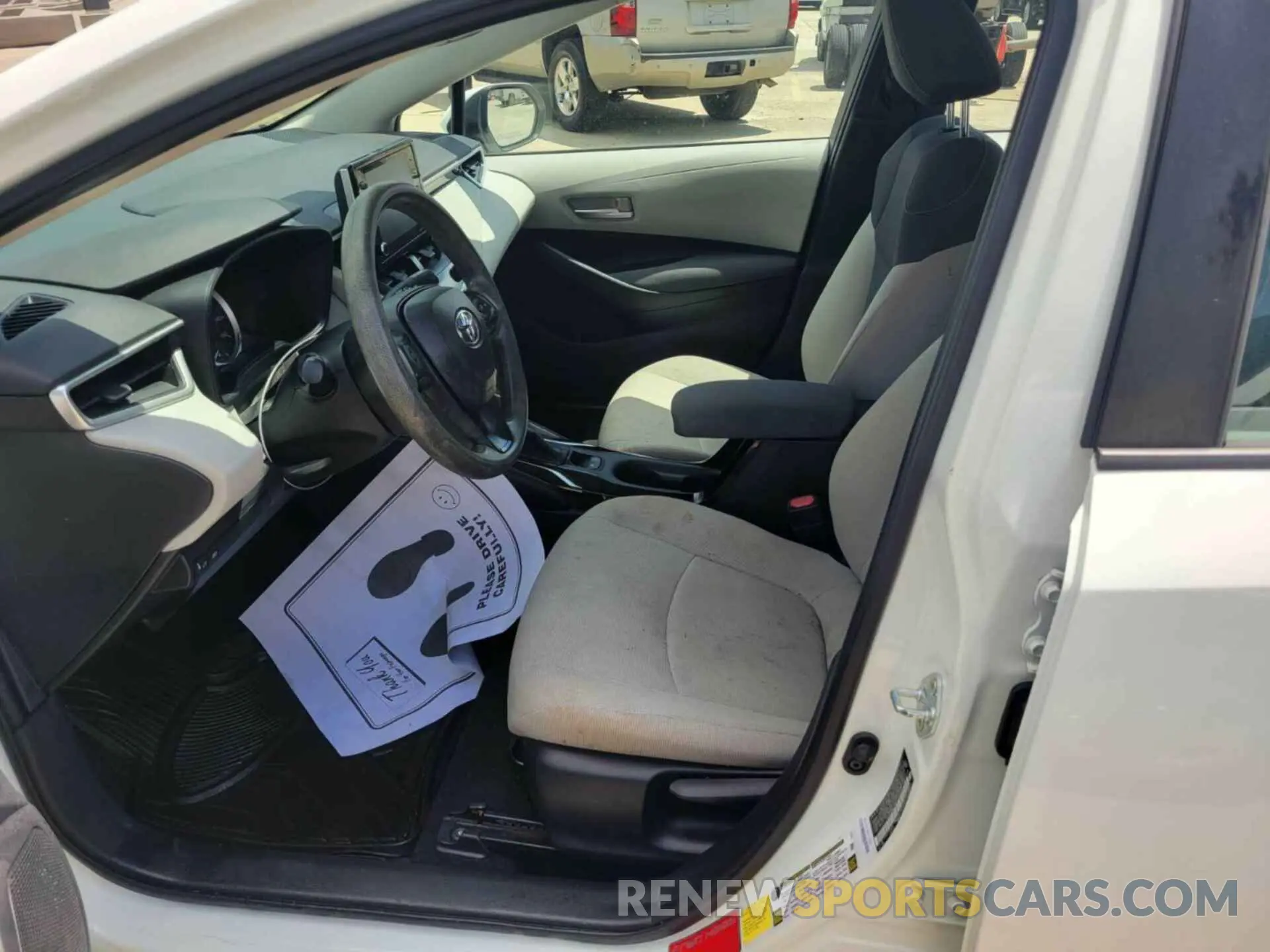 2 Photograph of a damaged car 5YFEPMAE8MP230819 TOYOTA COROLLA 2021