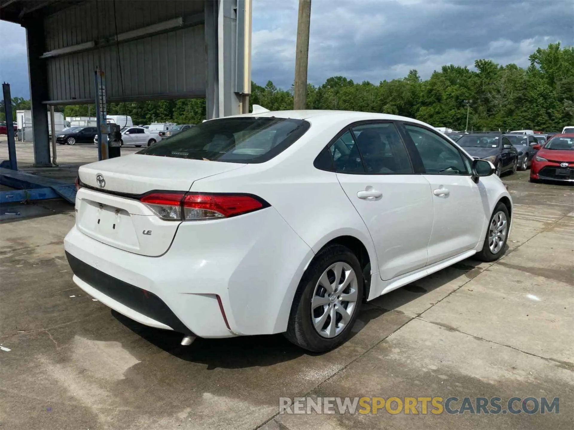 7 Photograph of a damaged car 5YFEPMAE8MP230819 TOYOTA COROLLA 2021