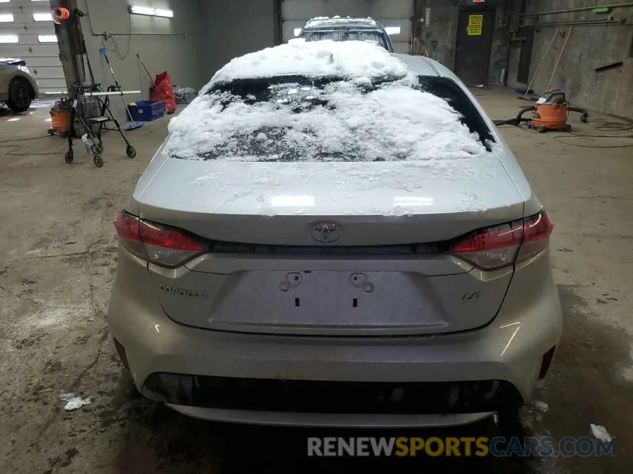 6 Photograph of a damaged car 5YFEPMAE8MP232604 TOYOTA COROLLA 2021