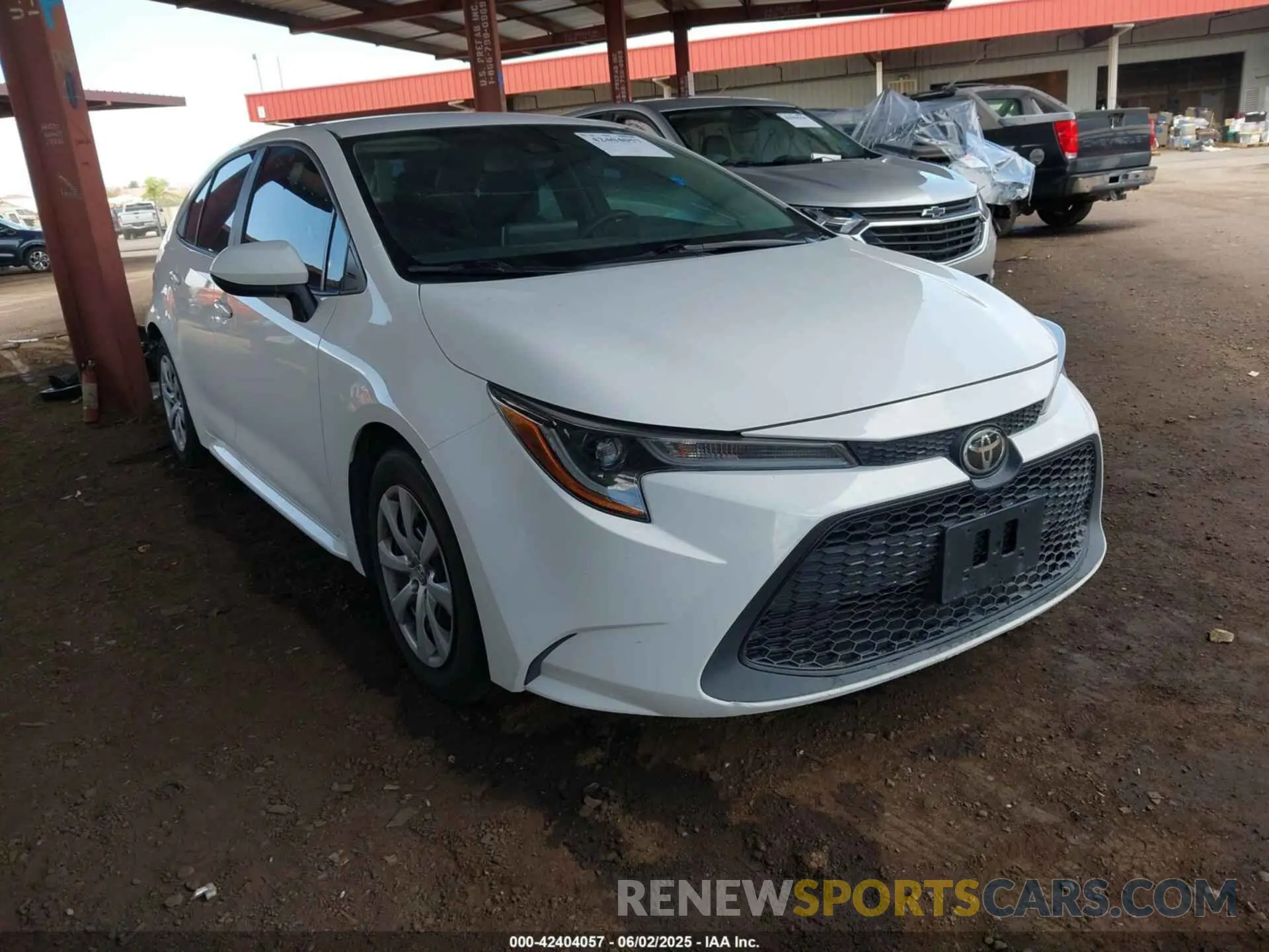 1 Photograph of a damaged car 5YFEPMAE8MP236426 TOYOTA COROLLA 2021