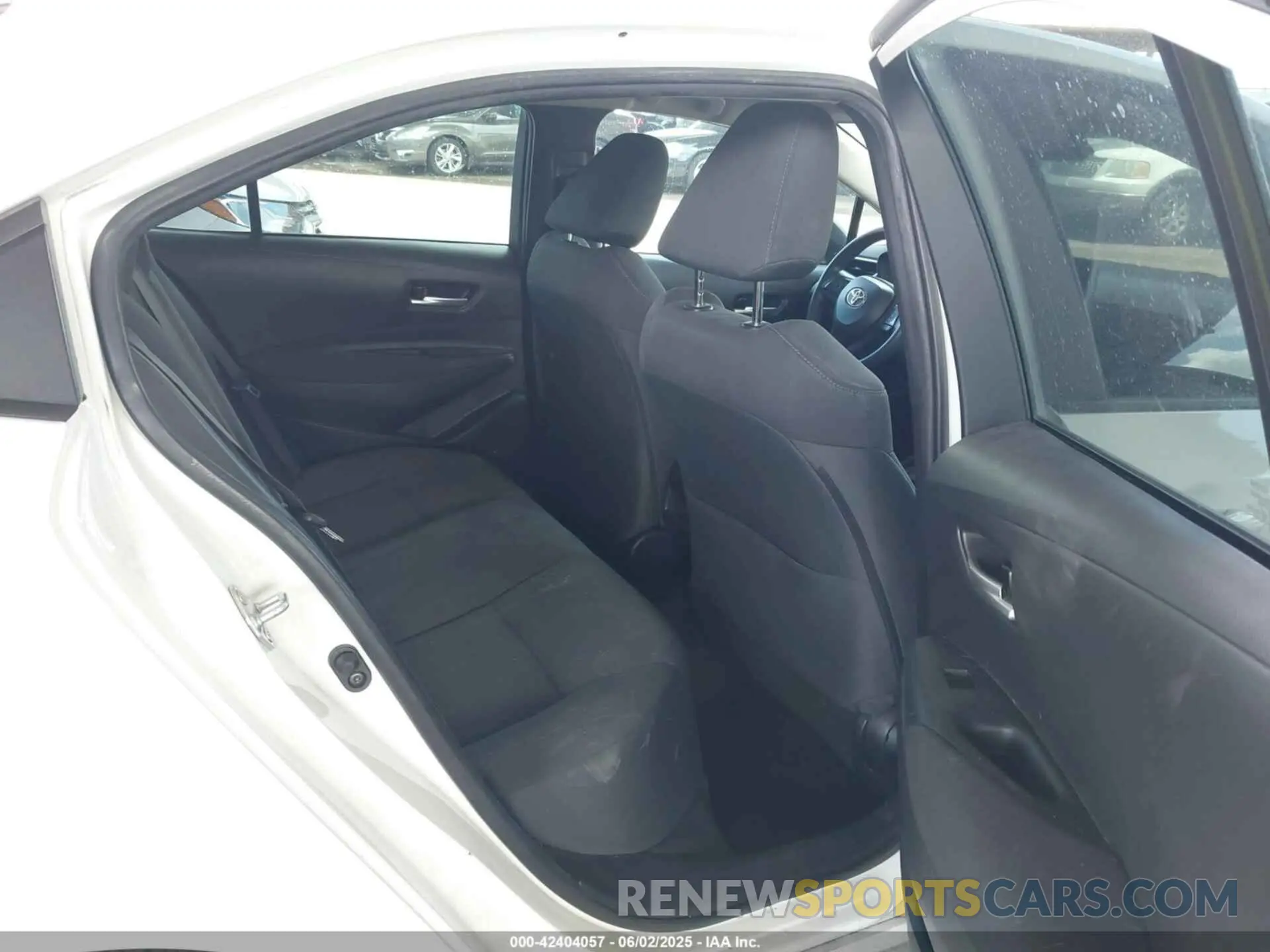 8 Photograph of a damaged car 5YFEPMAE8MP236426 TOYOTA COROLLA 2021