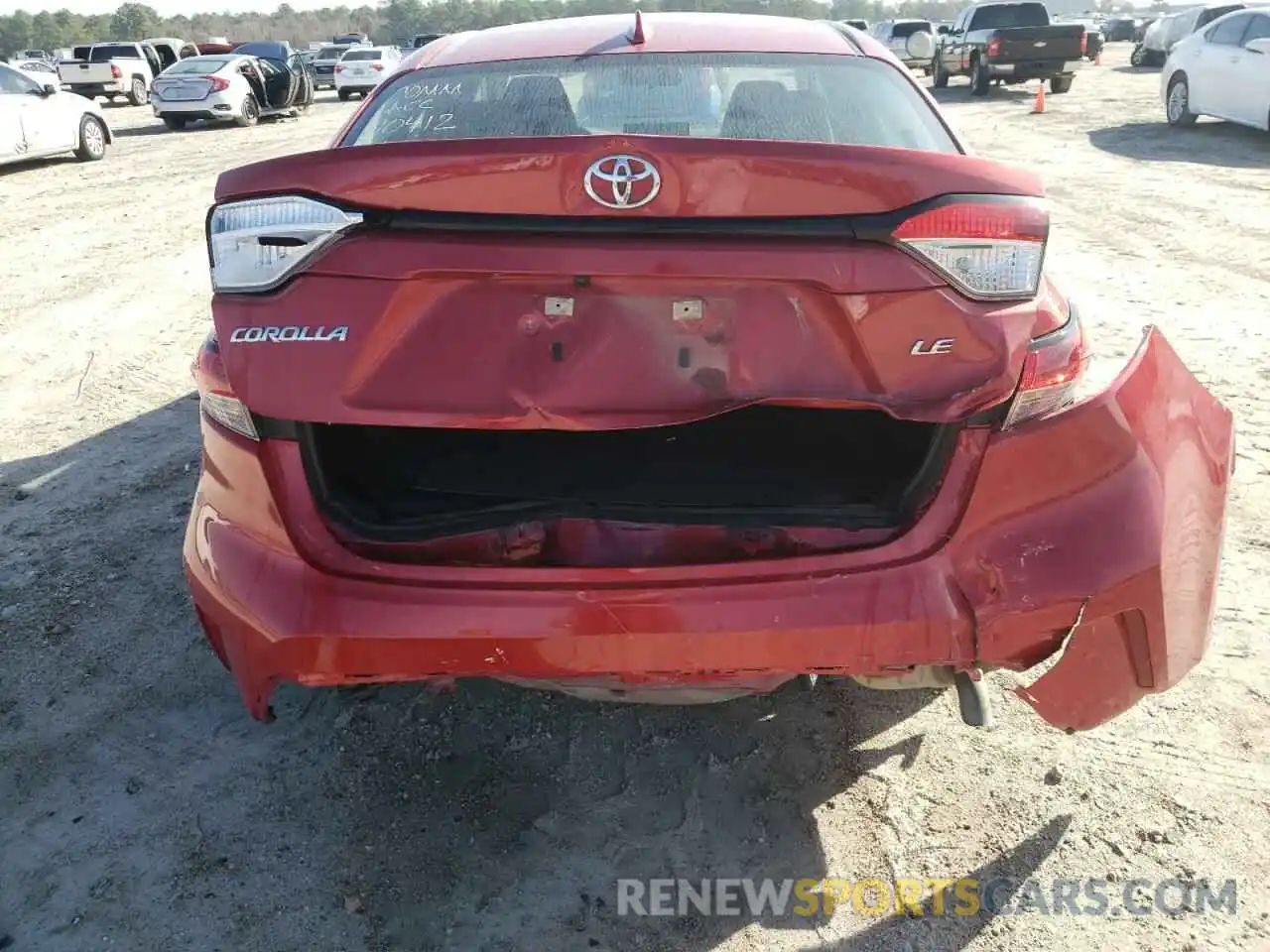 9 Photograph of a damaged car 5YFEPMAE8MP236569 TOYOTA COROLLA 2021