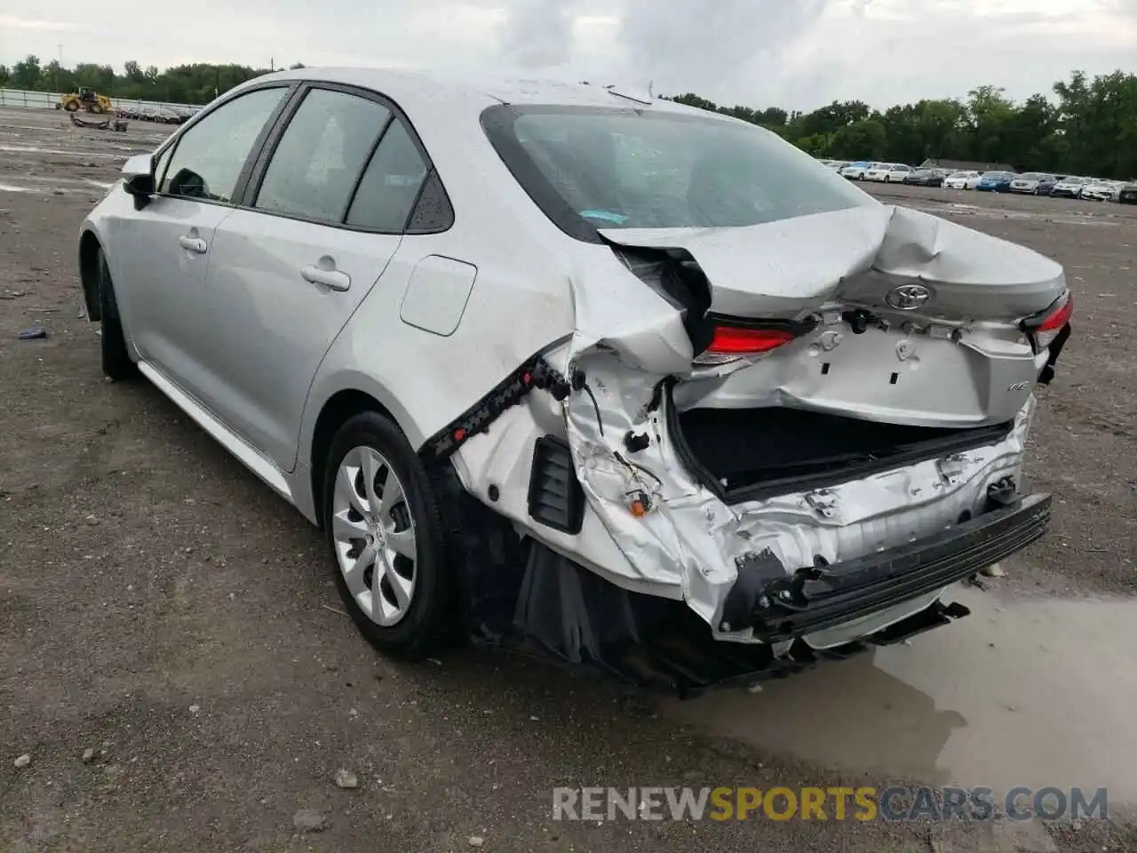 3 Photograph of a damaged car 5YFEPMAE8MP242694 TOYOTA COROLLA 2021