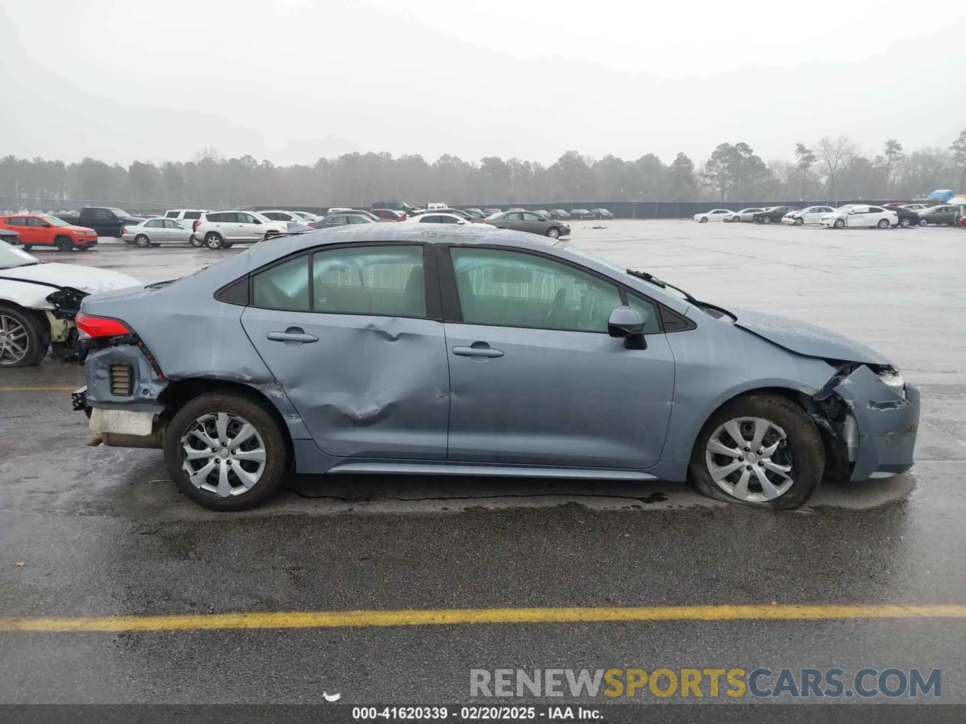 12 Photograph of a damaged car 5YFEPMAE8MP242968 TOYOTA COROLLA 2021