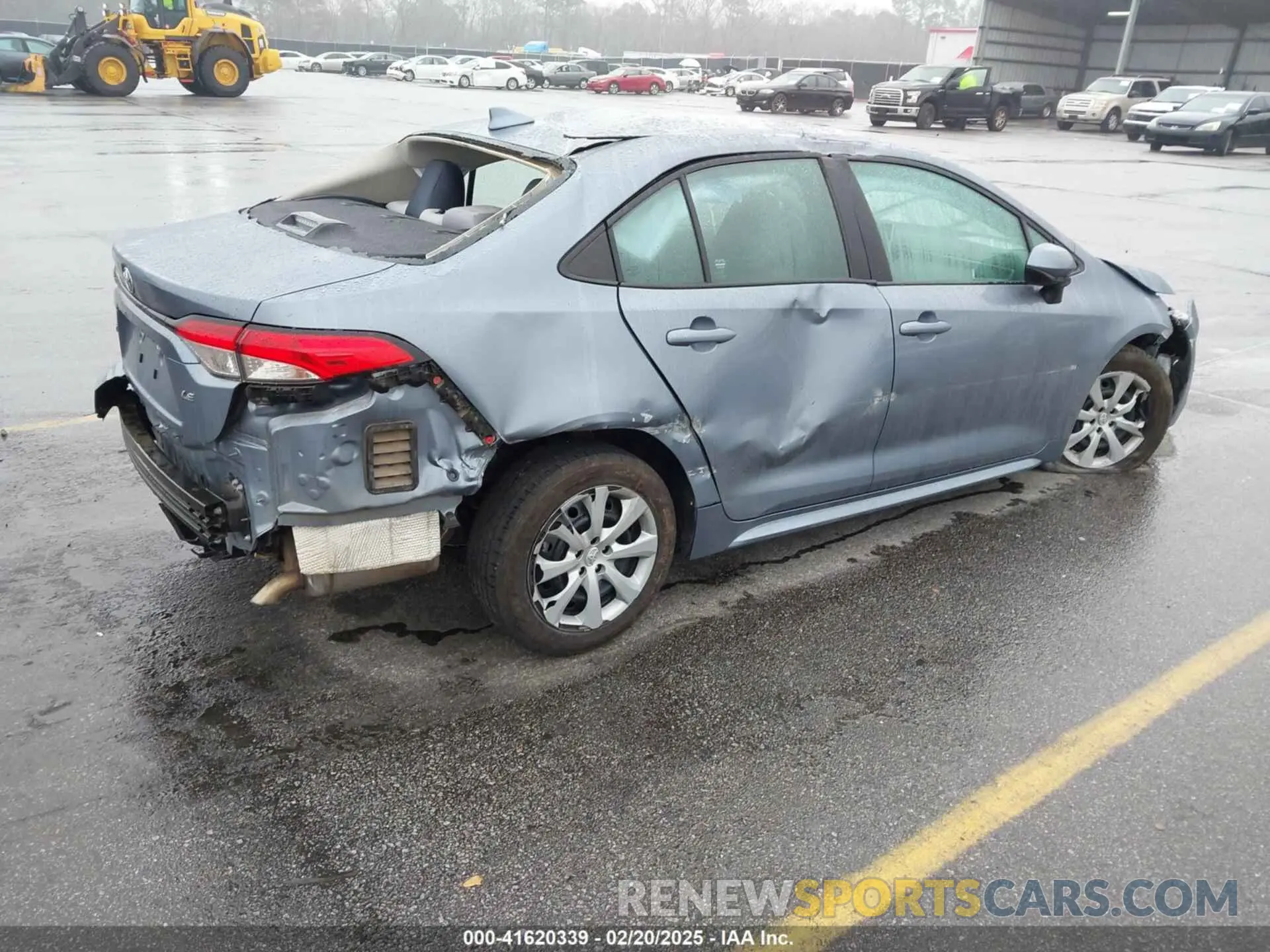4 Photograph of a damaged car 5YFEPMAE8MP242968 TOYOTA COROLLA 2021