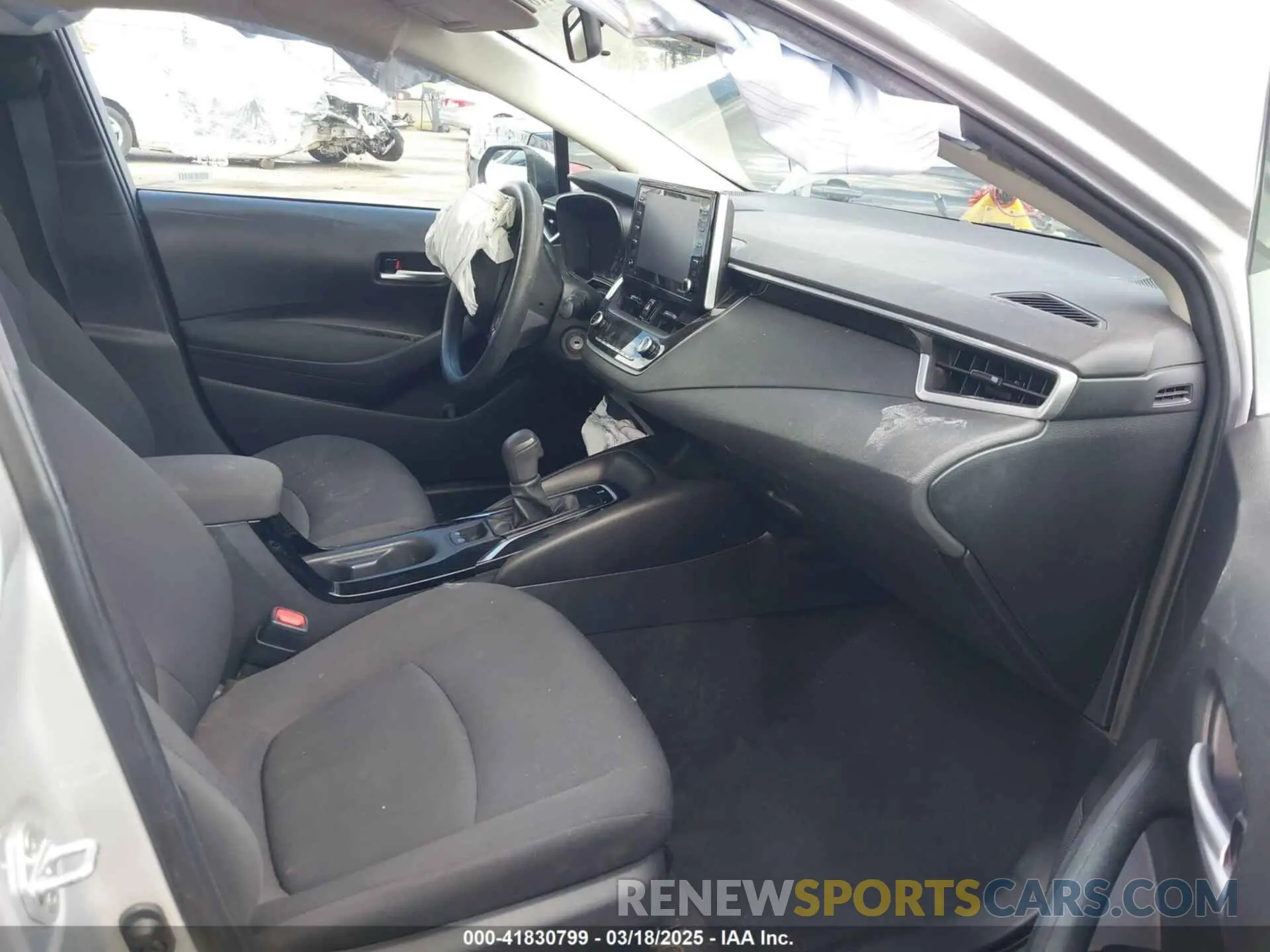 5 Photograph of a damaged car 5YFEPMAE8MP245580 TOYOTA COROLLA 2021