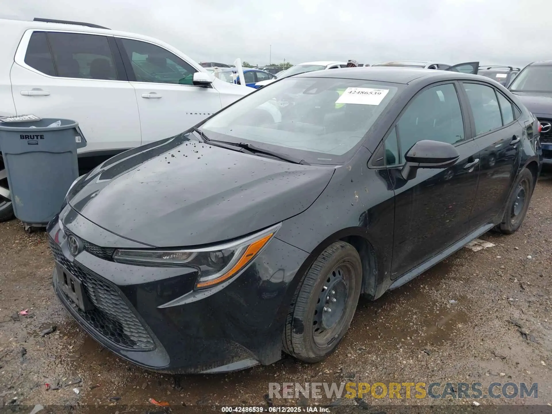 2 Photograph of a damaged car 5YFEPMAE8MP249337 TOYOTA COROLLA 2021