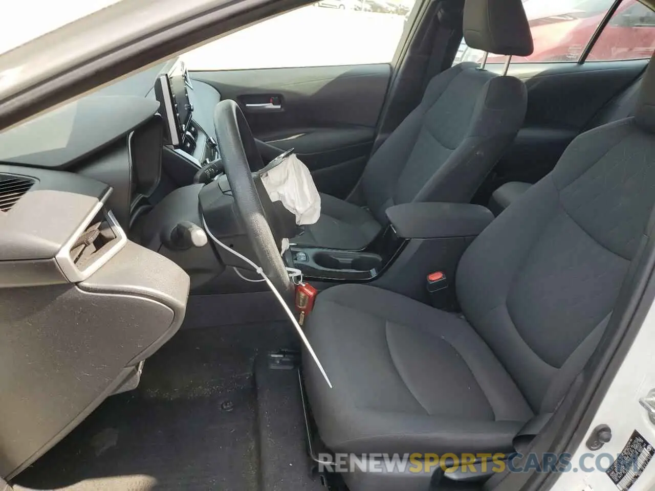7 Photograph of a damaged car 5YFEPMAE8MP250603 TOYOTA COROLLA 2021