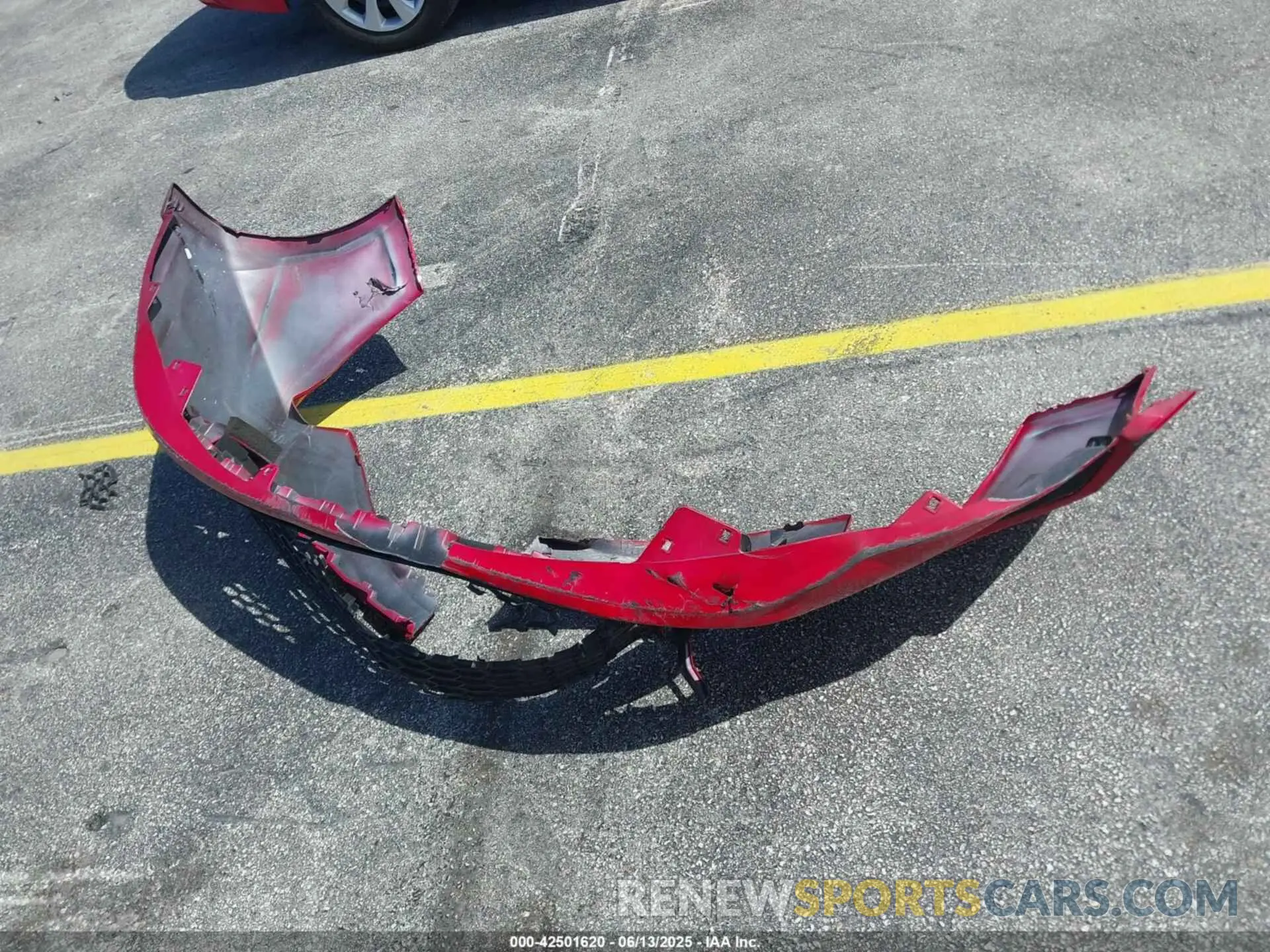 12 Photograph of a damaged car 5YFEPMAE8MP255669 TOYOTA COROLLA 2021