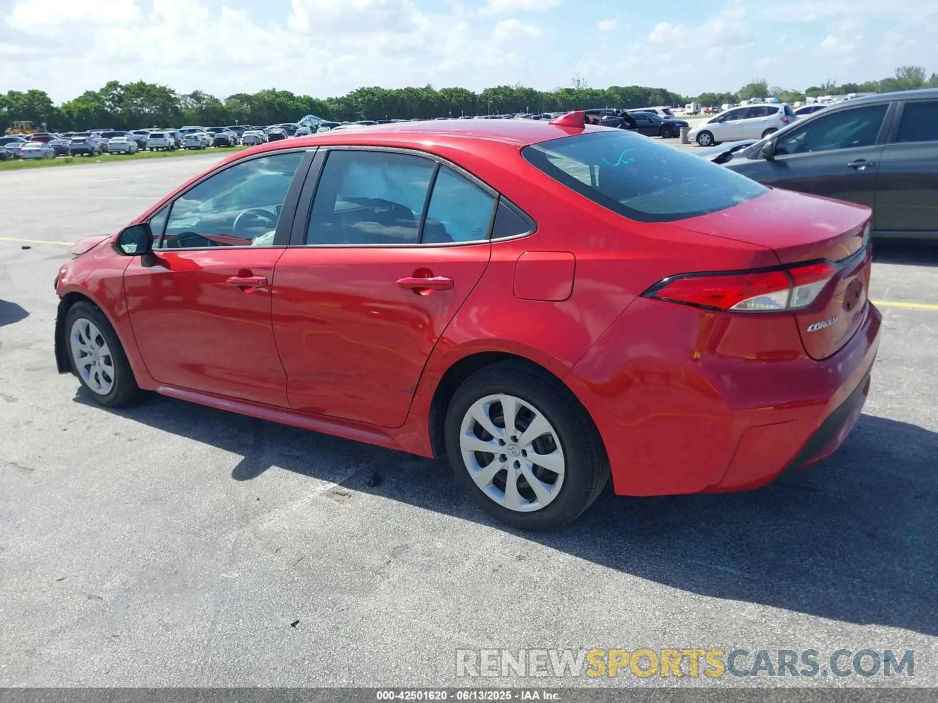 3 Photograph of a damaged car 5YFEPMAE8MP255669 TOYOTA COROLLA 2021