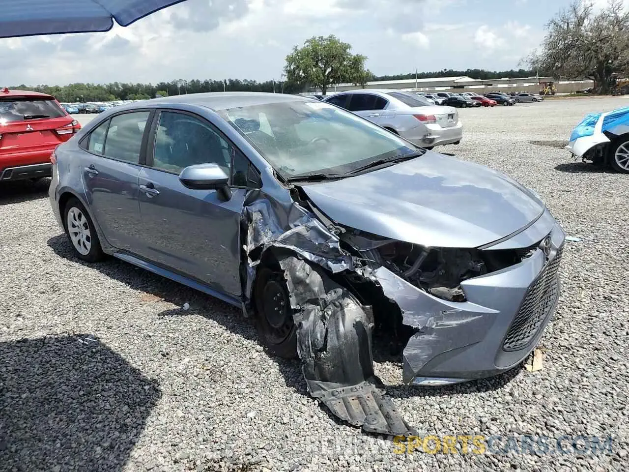 4 Photograph of a damaged car 5YFEPMAE8MP256563 TOYOTA COROLLA 2021
