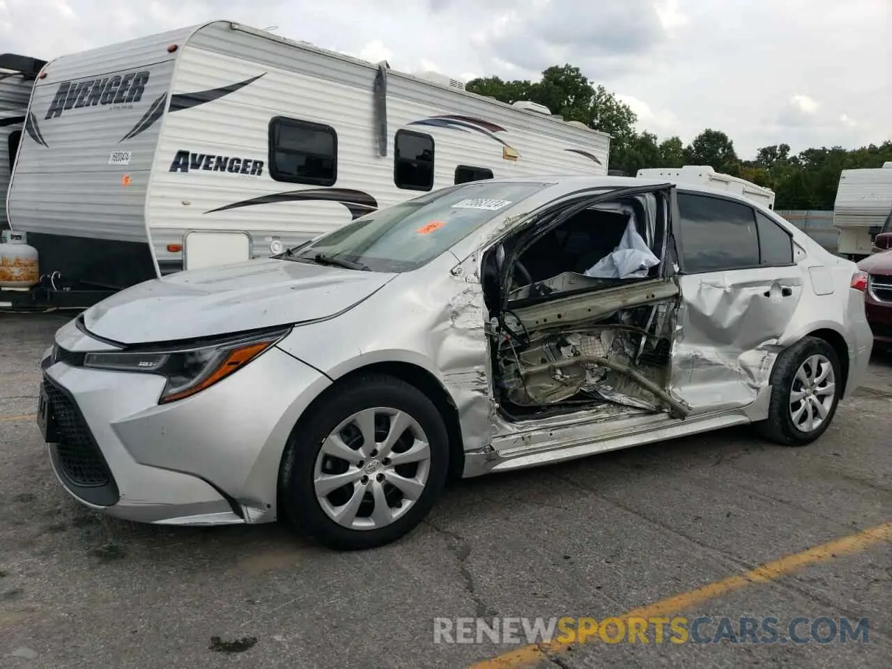 1 Photograph of a damaged car 5YFEPMAE9MP147867 TOYOTA COROLLA 2021
