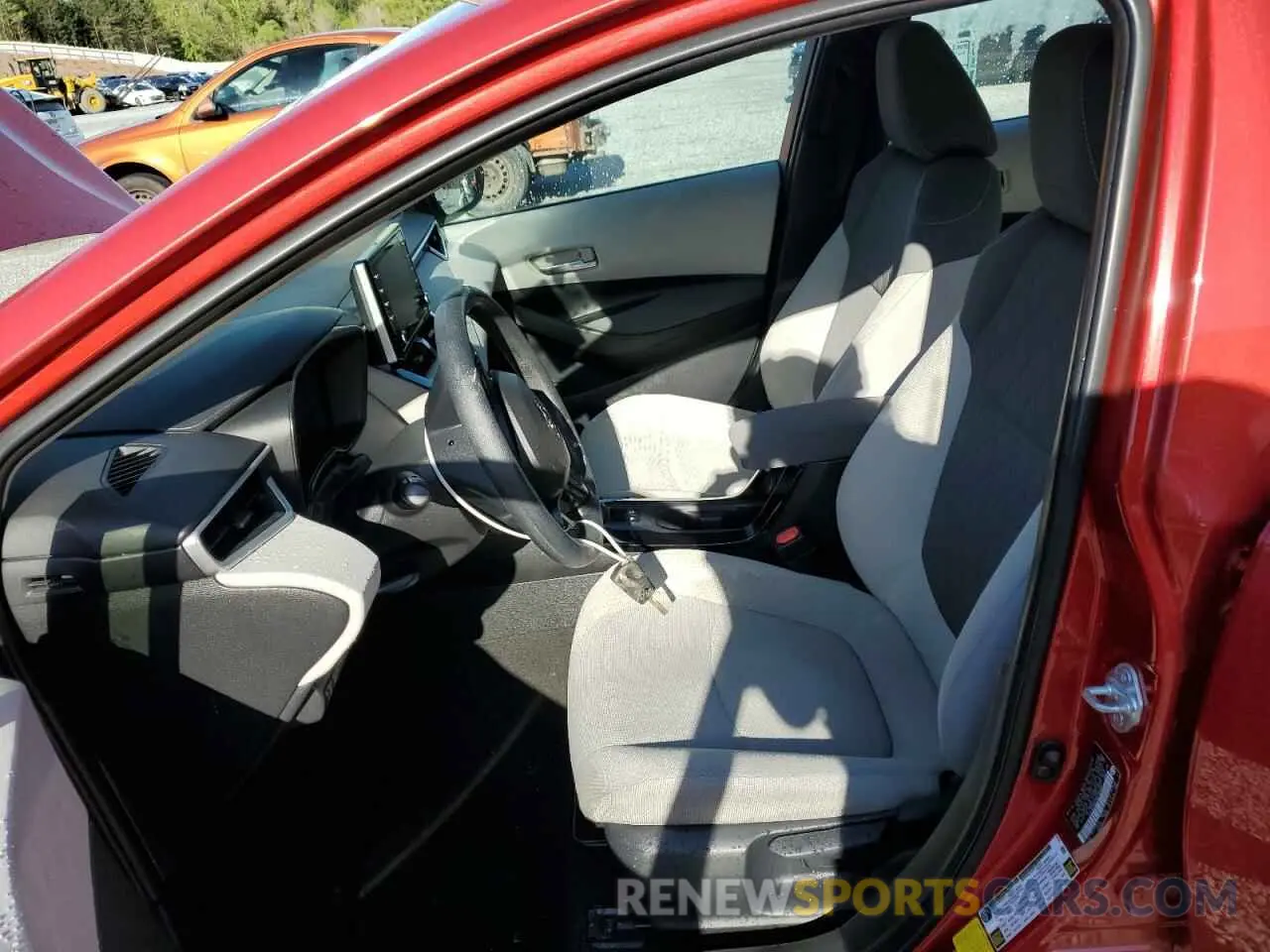 7 Photograph of a damaged car 5YFEPMAE9MP189634 TOYOTA COROLLA 2021