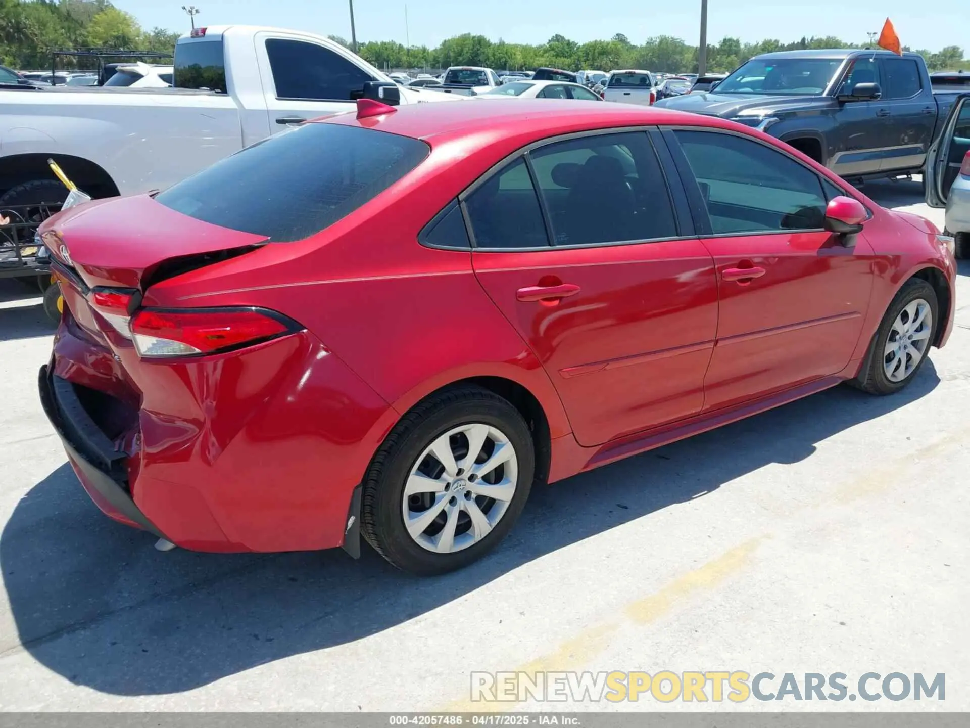 4 Photograph of a damaged car 5YFEPMAE9MP197488 TOYOTA COROLLA 2021