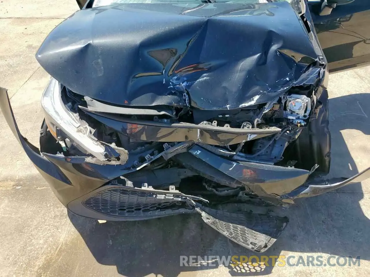 11 Photograph of a damaged car 5YFEPMAE9MP203600 TOYOTA COROLLA 2021