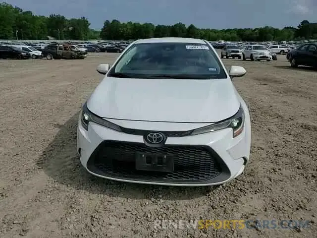13 Photograph of a damaged car 5YFEPMAE9MP207372 TOYOTA COROLLA 2021
