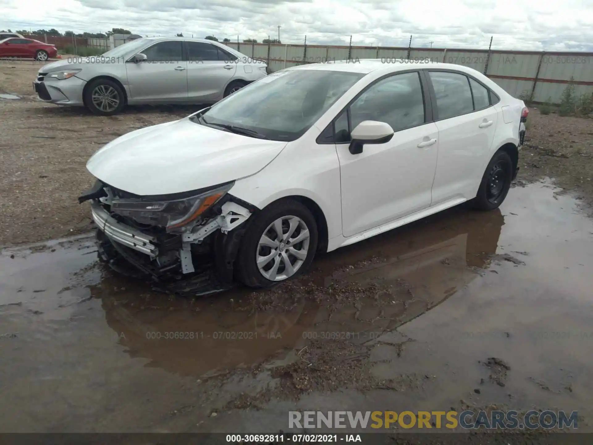 2 Photograph of a damaged car 5YFEPMAE9MP210031 TOYOTA COROLLA 2021