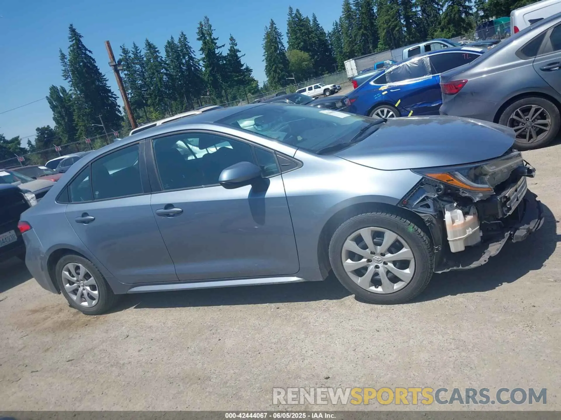 14 Photograph of a damaged car 5YFEPMAE9MP215701 TOYOTA COROLLA 2021