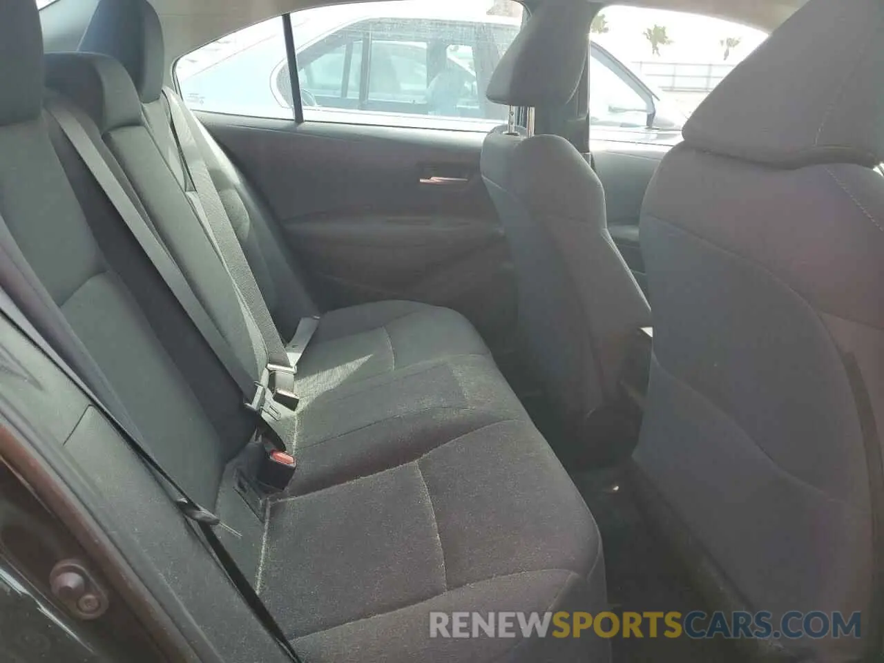 10 Photograph of a damaged car 5YFEPMAE9MP225872 TOYOTA COROLLA 2021