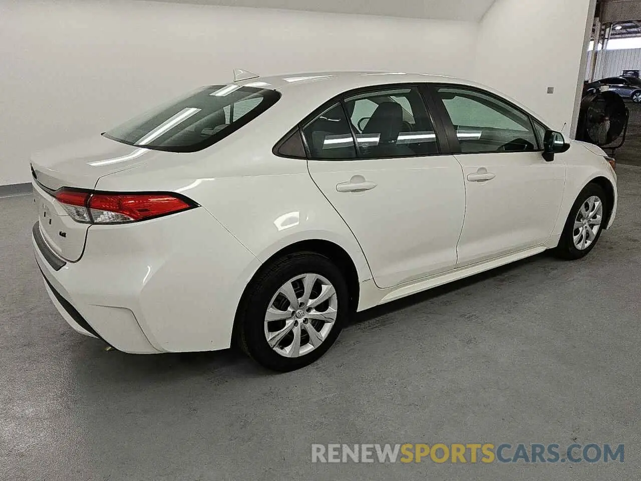 3 Photograph of a damaged car 5YFEPMAE9MP229999 TOYOTA COROLLA 2021