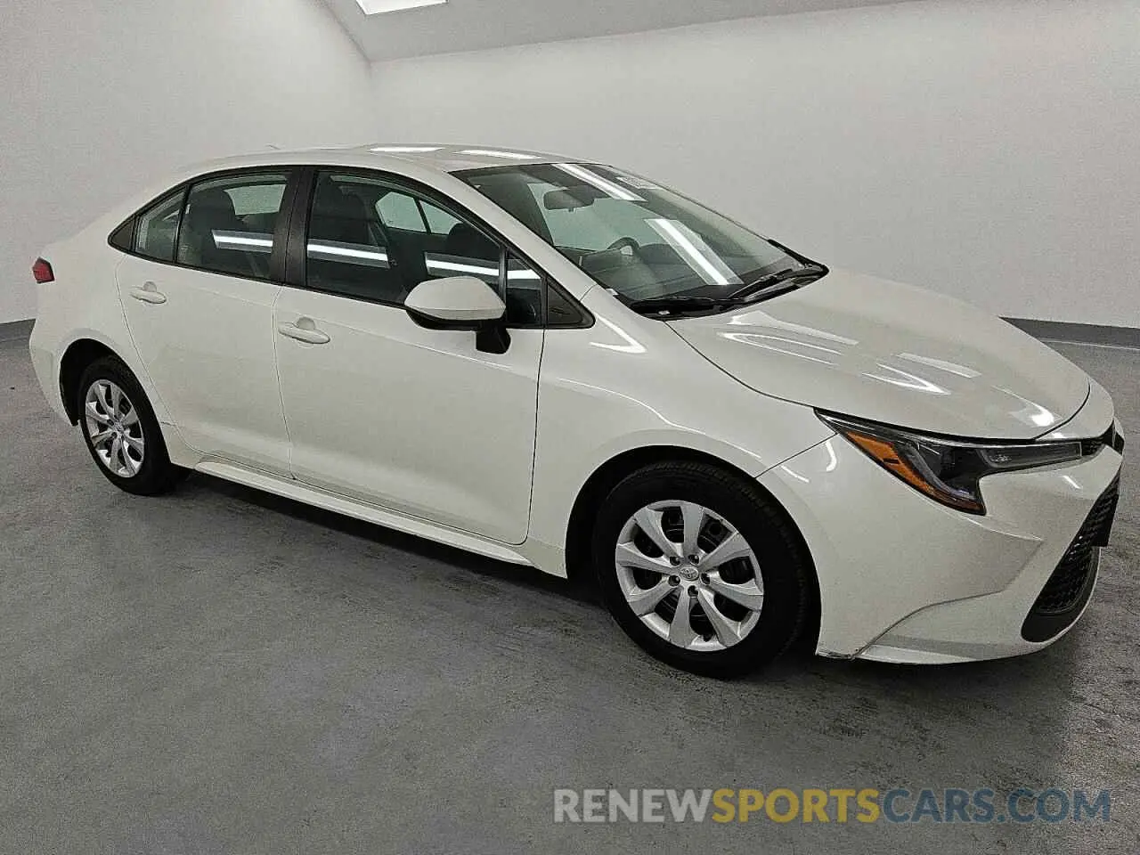 4 Photograph of a damaged car 5YFEPMAE9MP229999 TOYOTA COROLLA 2021