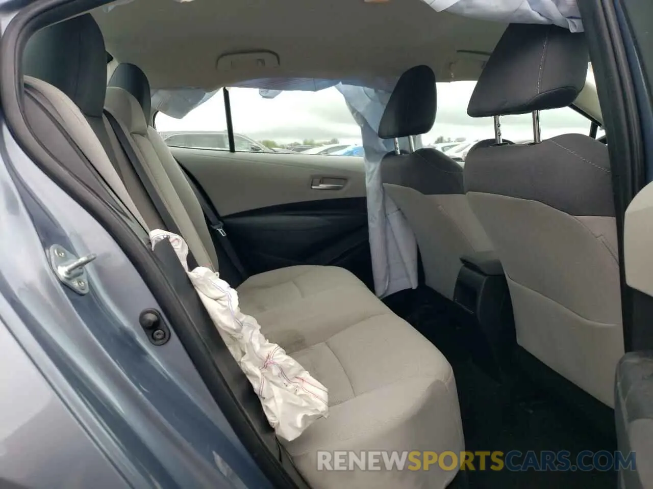 11 Photograph of a damaged car 5YFEPMAE9MP230957 TOYOTA COROLLA 2021
