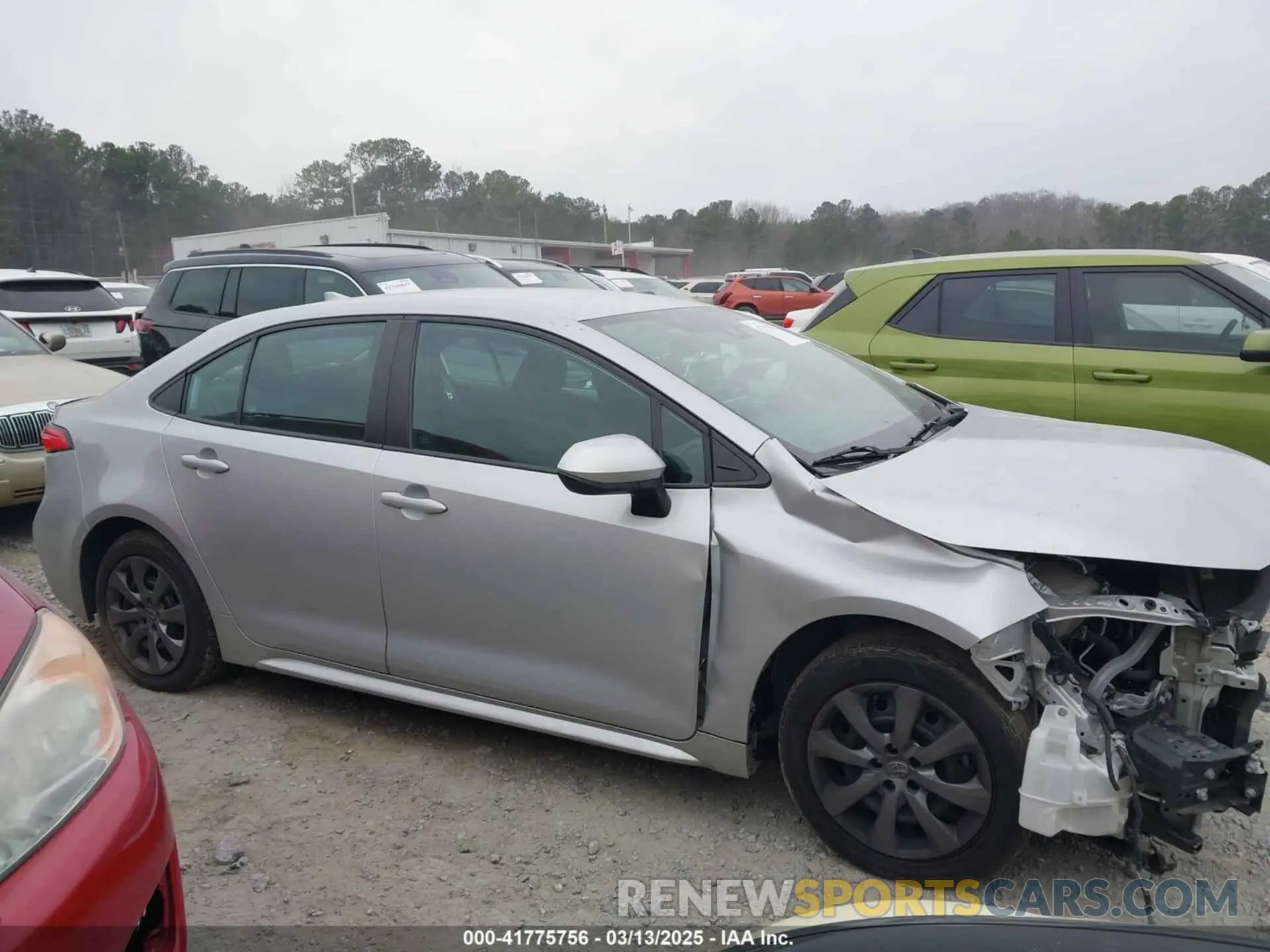 13 Photograph of a damaged car 5YFEPMAE9MP258421 TOYOTA COROLLA 2021