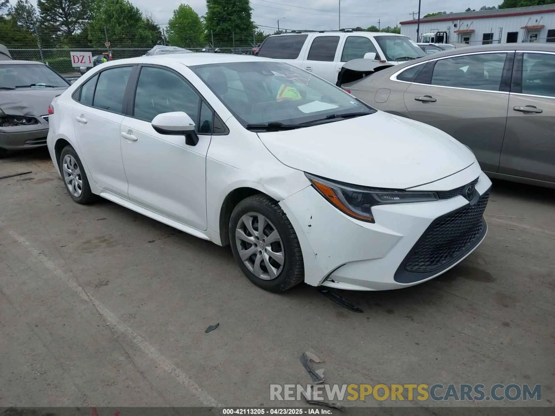 1 Photograph of a damaged car 5YFEPMAE9MP268852 TOYOTA COROLLA 2021